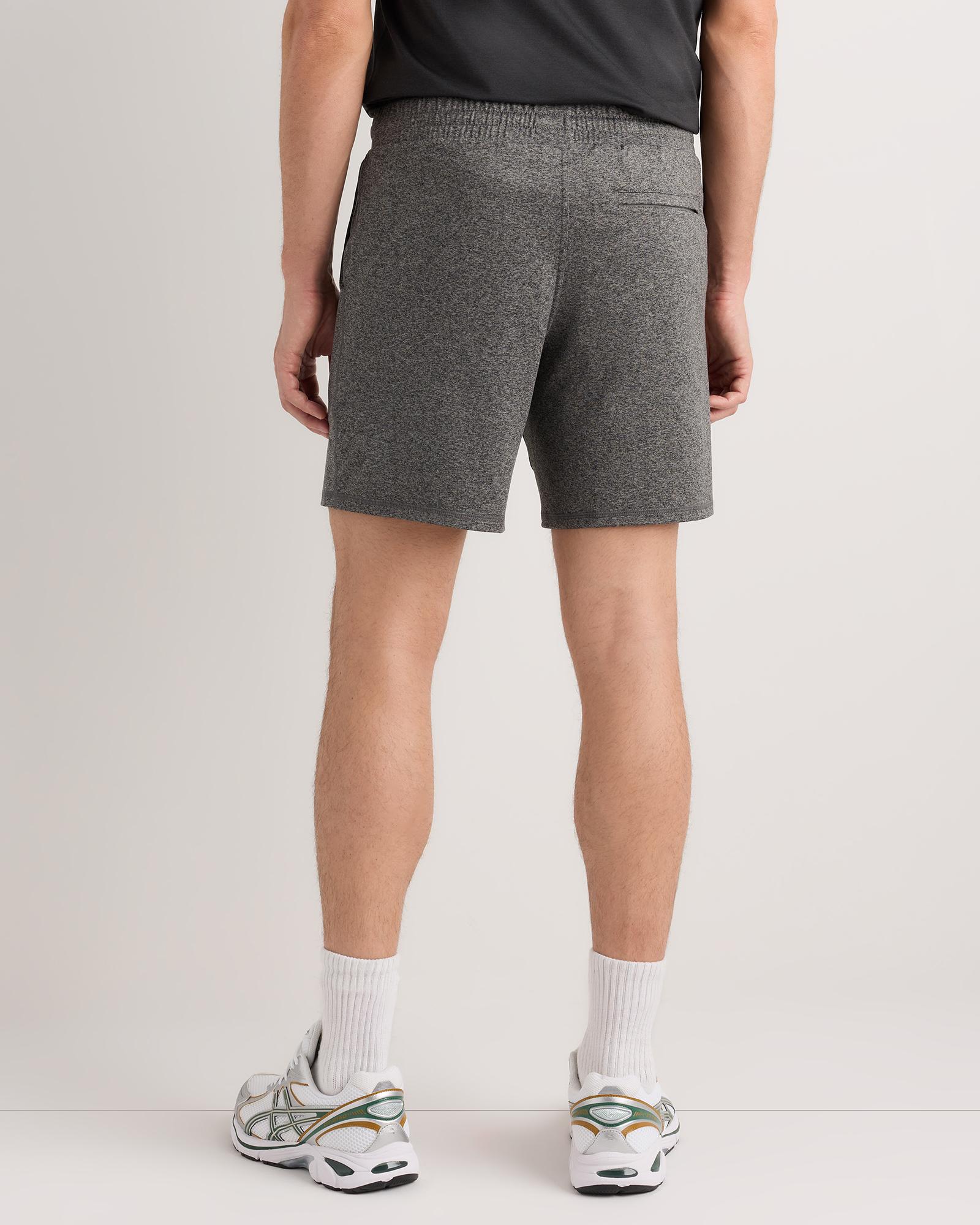 Quince | Men's Flowknit Performance Shorts 7.5" Recycled Polyester Product Image