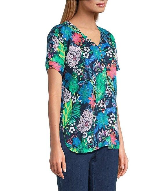 Intro Petite Size Tropic Botanical V-Neck Short Sleeve Tee Product Image