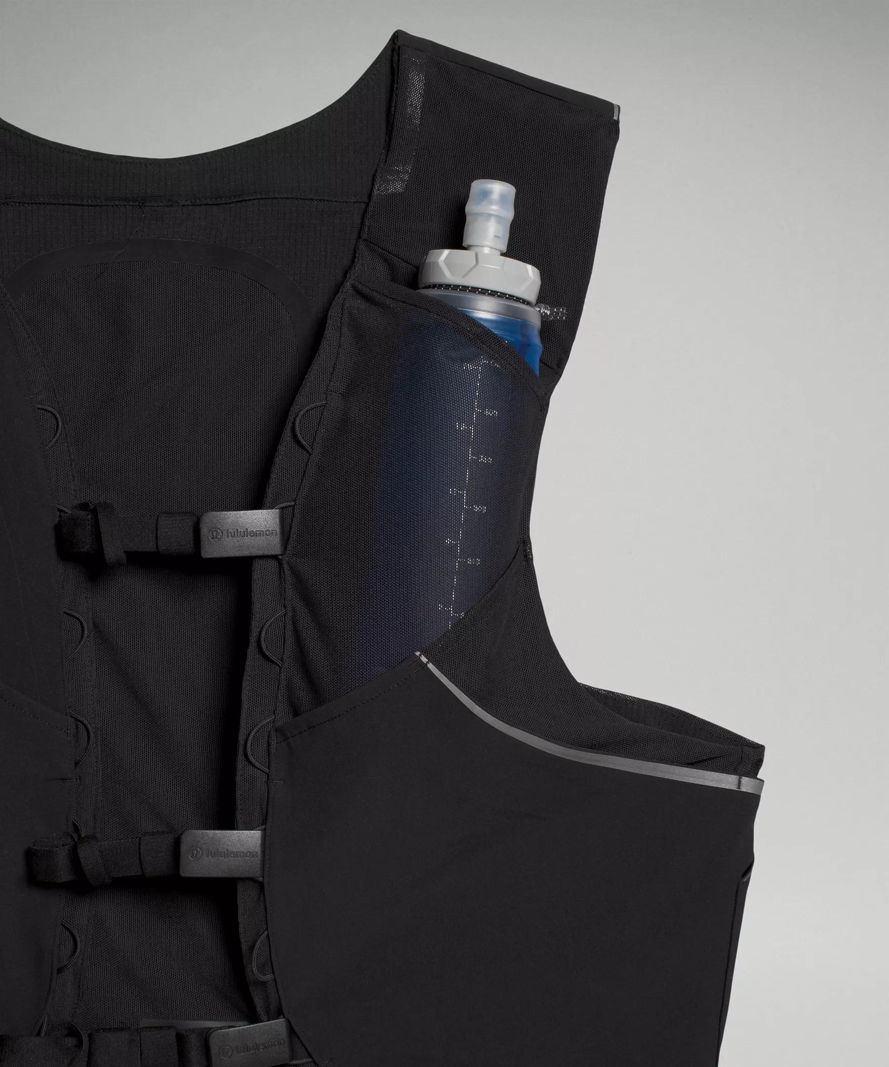 Fast and Free Trail Running Vest Product Image