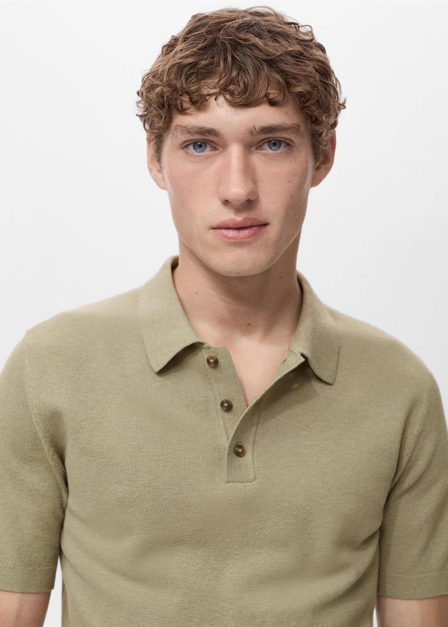 Fine-knit cotton polo shirt - Men | MANGO USA Product Image