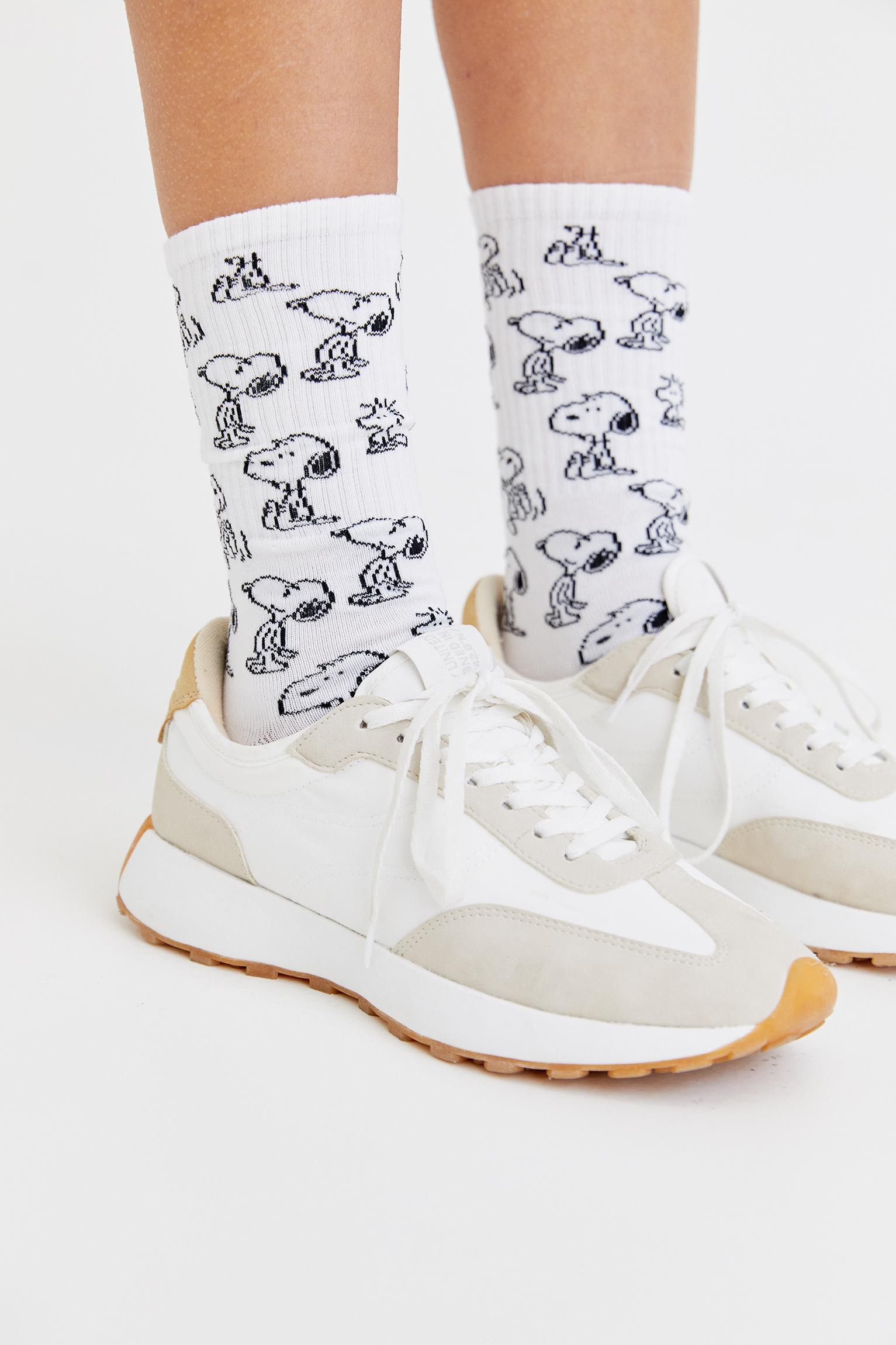 All-over Snoopy print sports socks Product Image