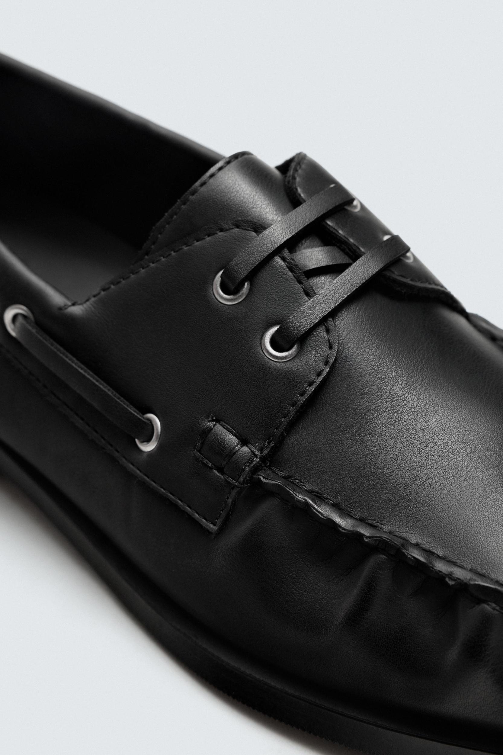 DRESS BOAT SHOES Product Image