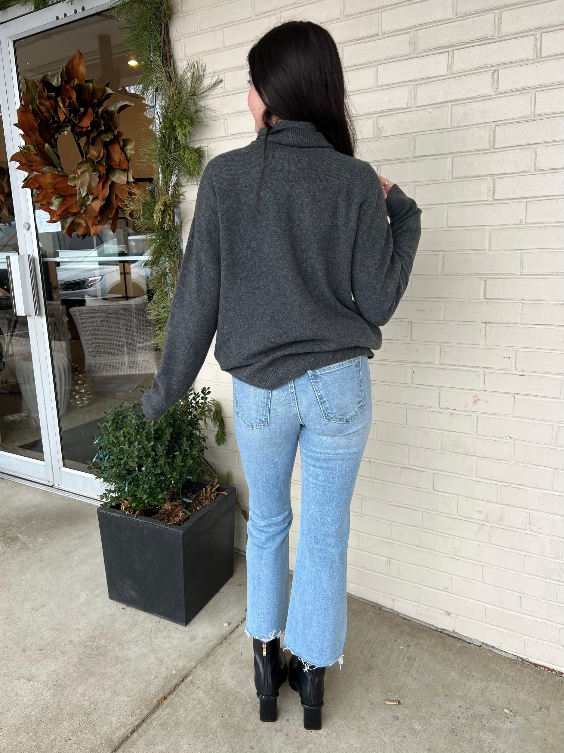 Kearin Crop Flare Jeans Product Image