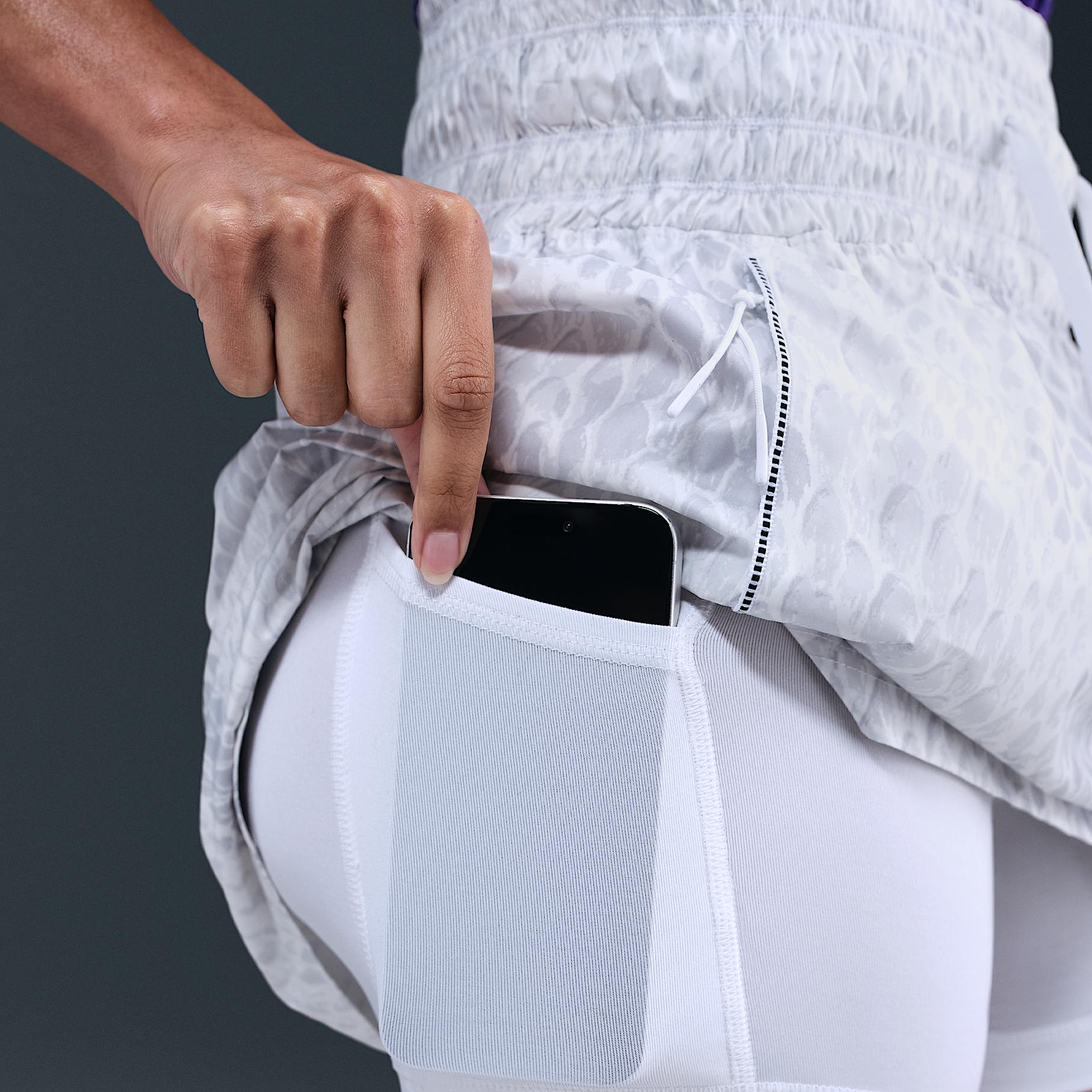 Nike Women's Kobe Woven Skirt Product Image