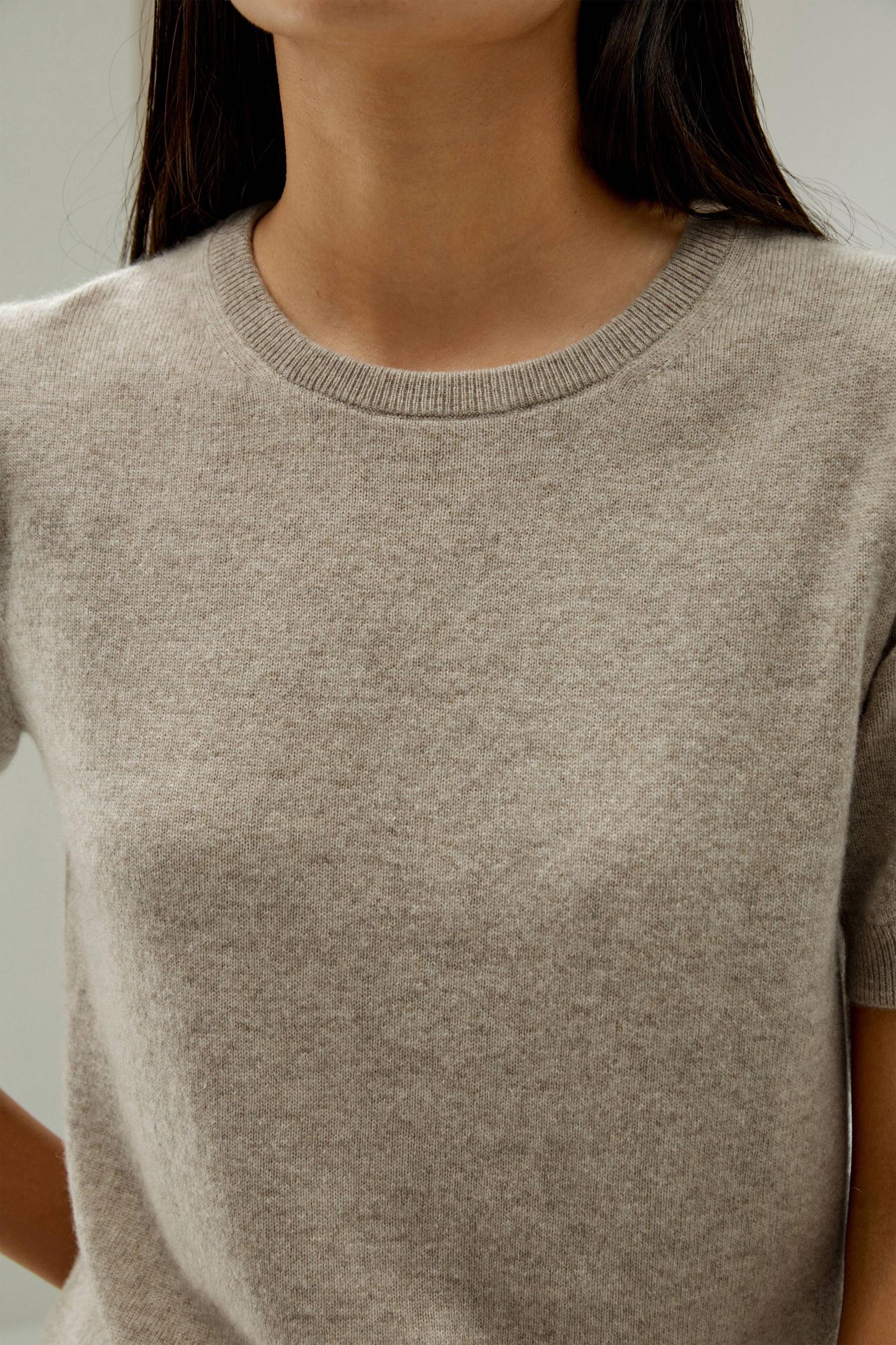 Crew Neck Basic Knit Top Product Image