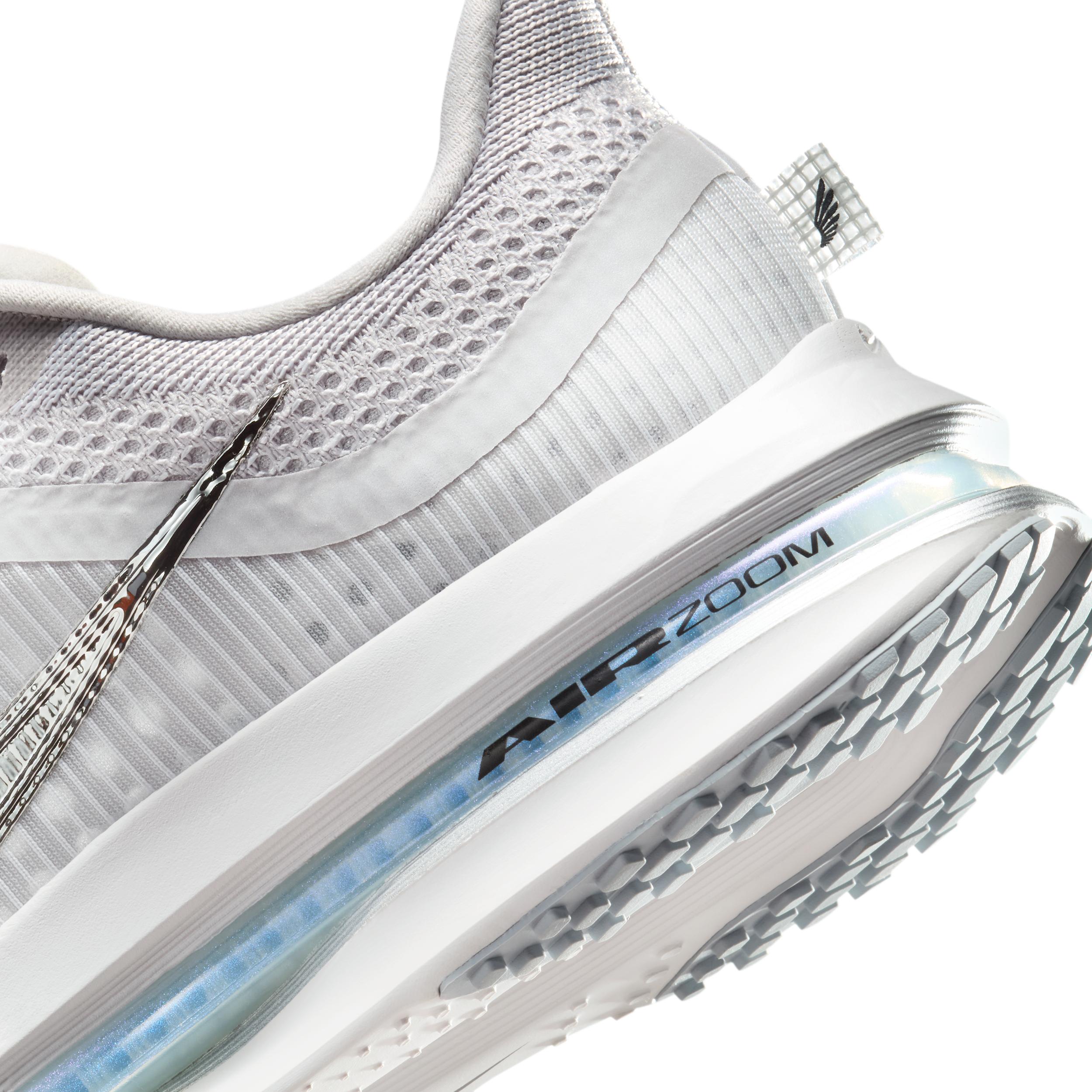 Nike Women's Pegasus Premium Road Running Shoes Product Image