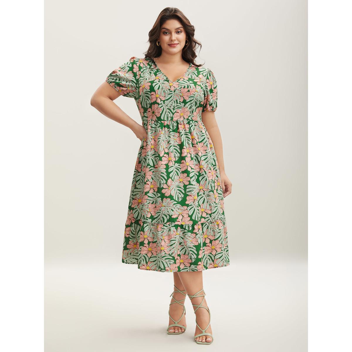 Plus Size Spring Things Printed Pockets Midi Dress Truegreen Women V-neck Short sleeve Curvy BloomChic 30/6X Product Image