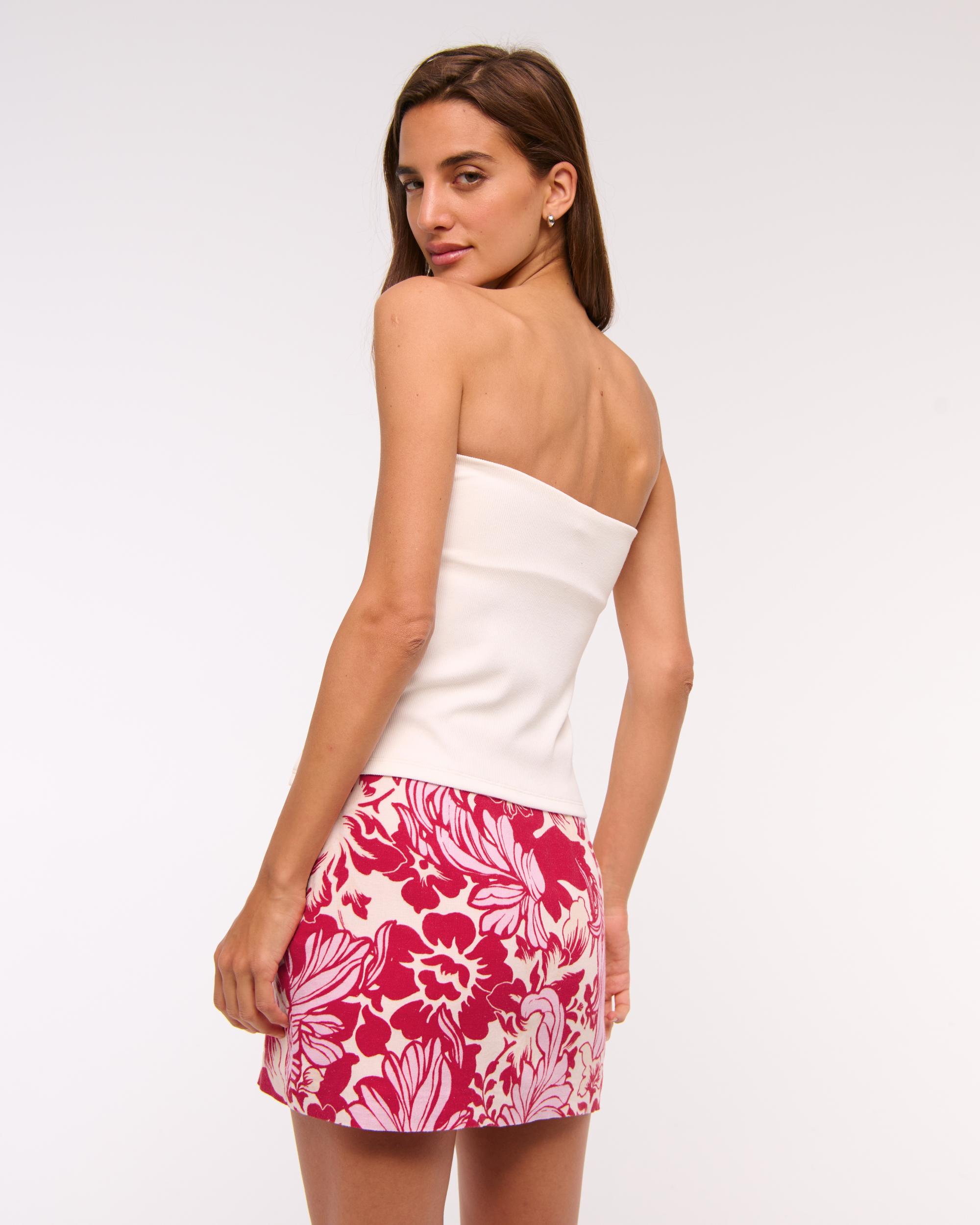 The A&F Scarlett Linen-Blend Mini Skort Product Image