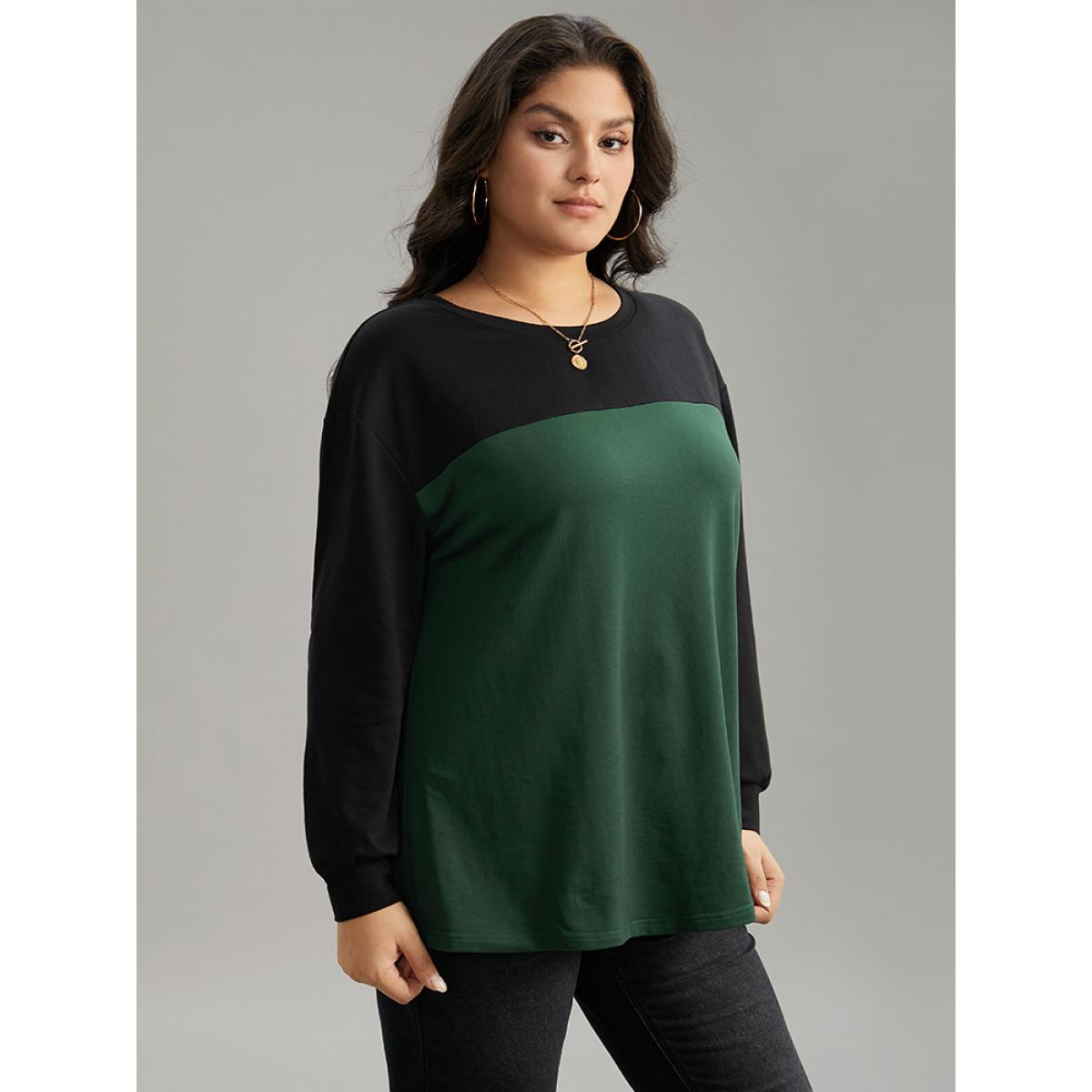 Plus Size Two Tone Patchwork Round Neck Sweatshirt Women Green Casual Contrast Round Neck Dailywear Sweatshirts BloomChic 14-16/1X Product Image