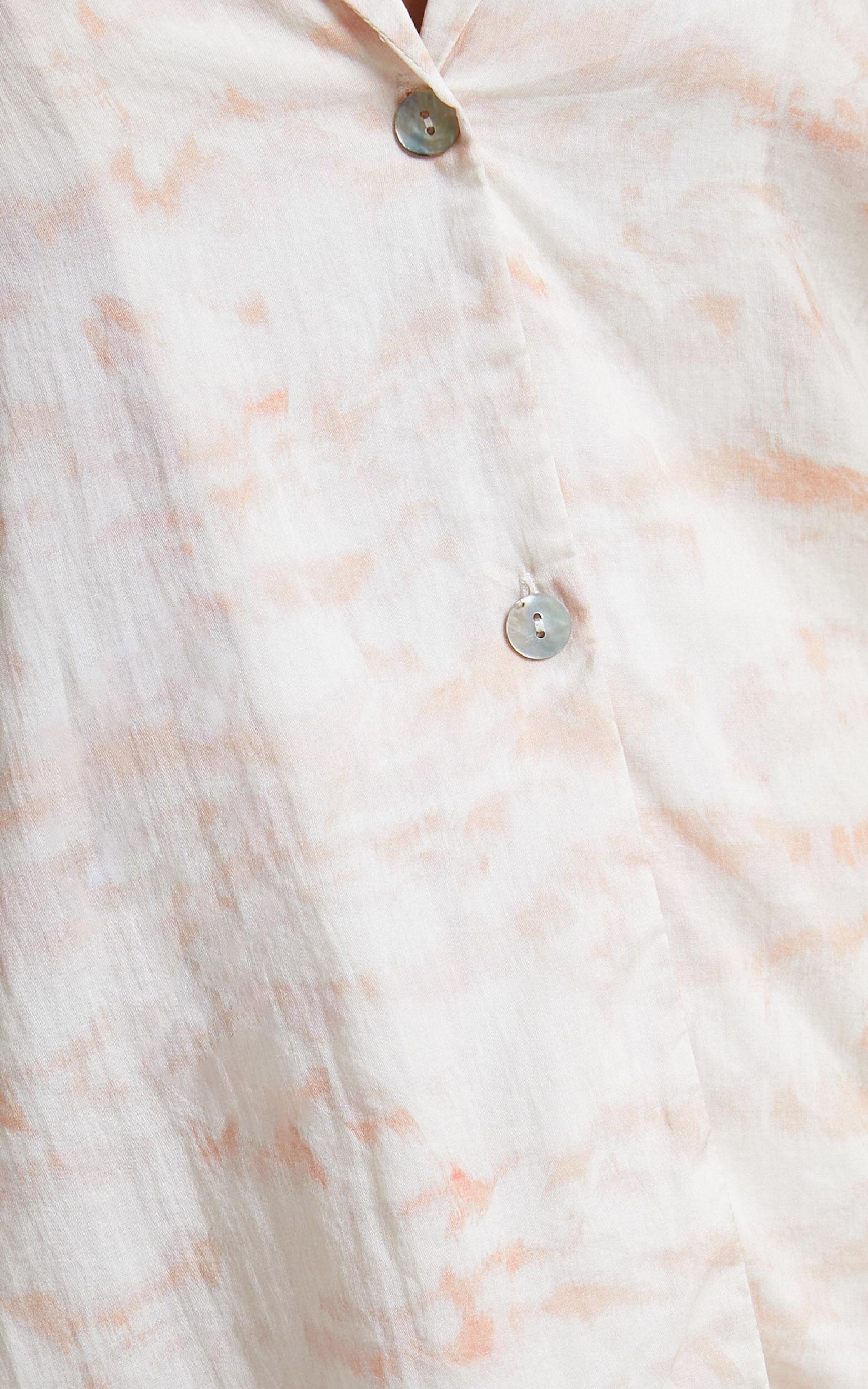 Amalie The Label - Aladene Linen Look Blend Shirt in Harlem Print Product Image