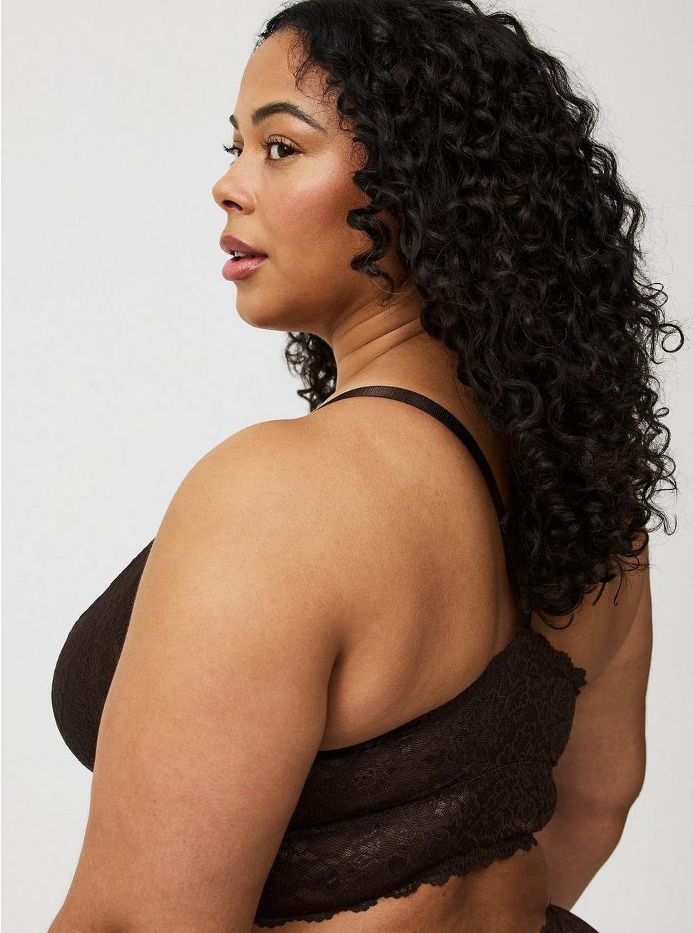 Lightly Lined Simply Lace XO Front Bralette Product Image