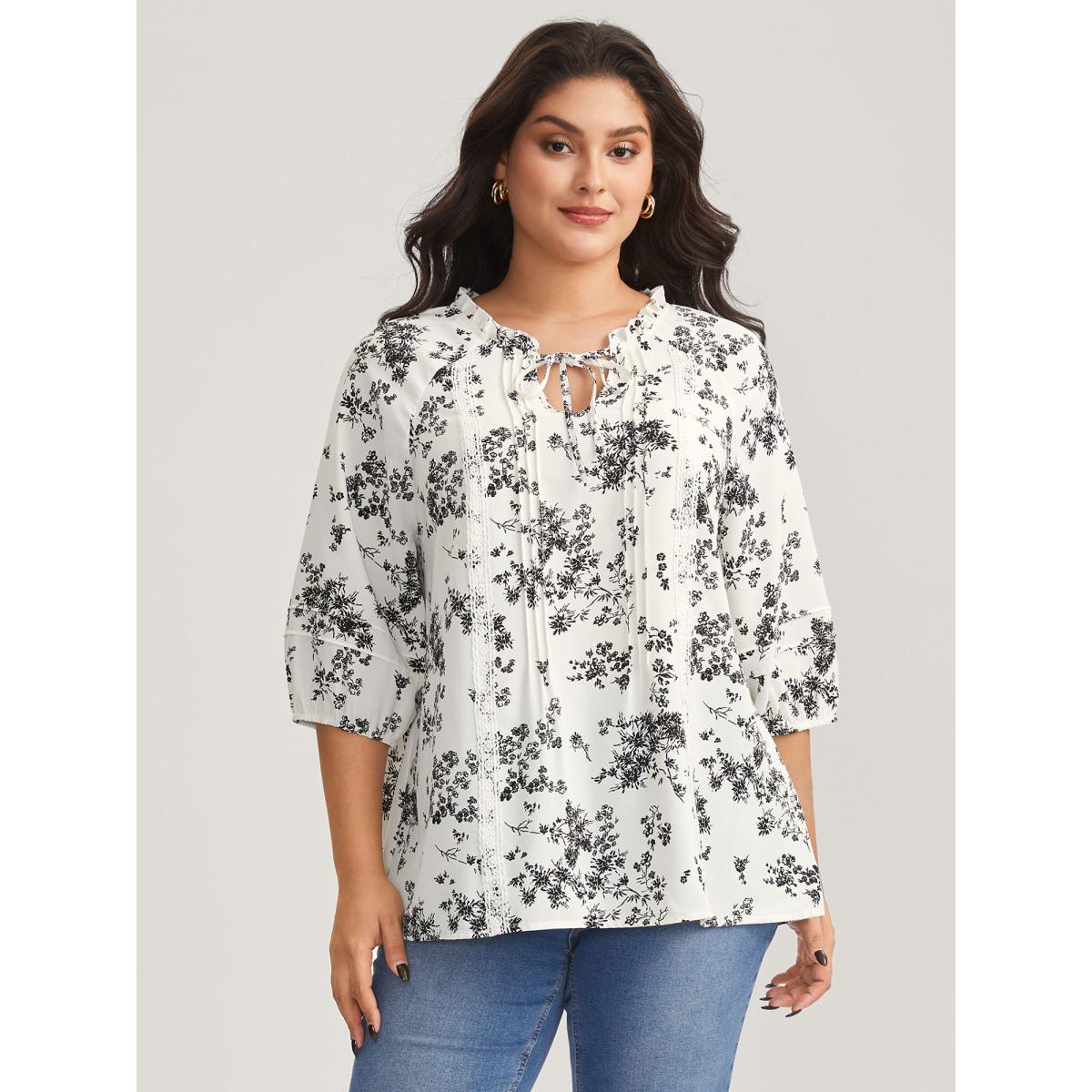 Plus Size Originalwhite Floral Print Plicated Detail Blouse Women Romantic Elbow-length sleeve Notched collar Elegant Blouses BloomChic 26/4X Product Image