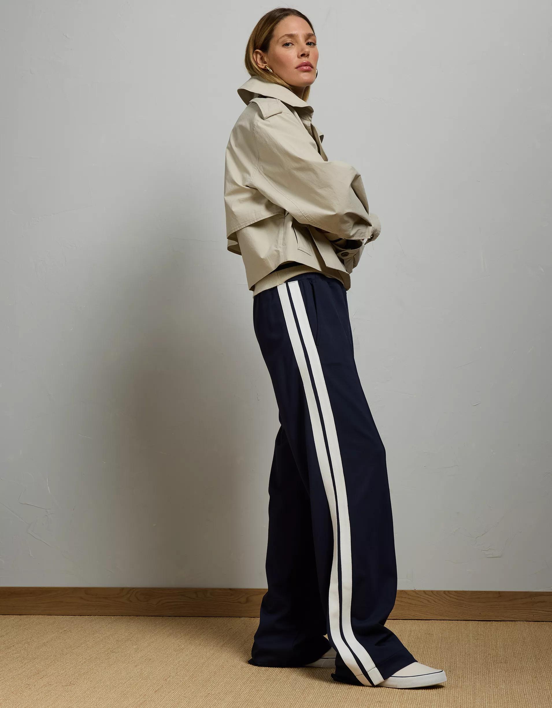 AE77 Premium Straight Track Pant Product Image