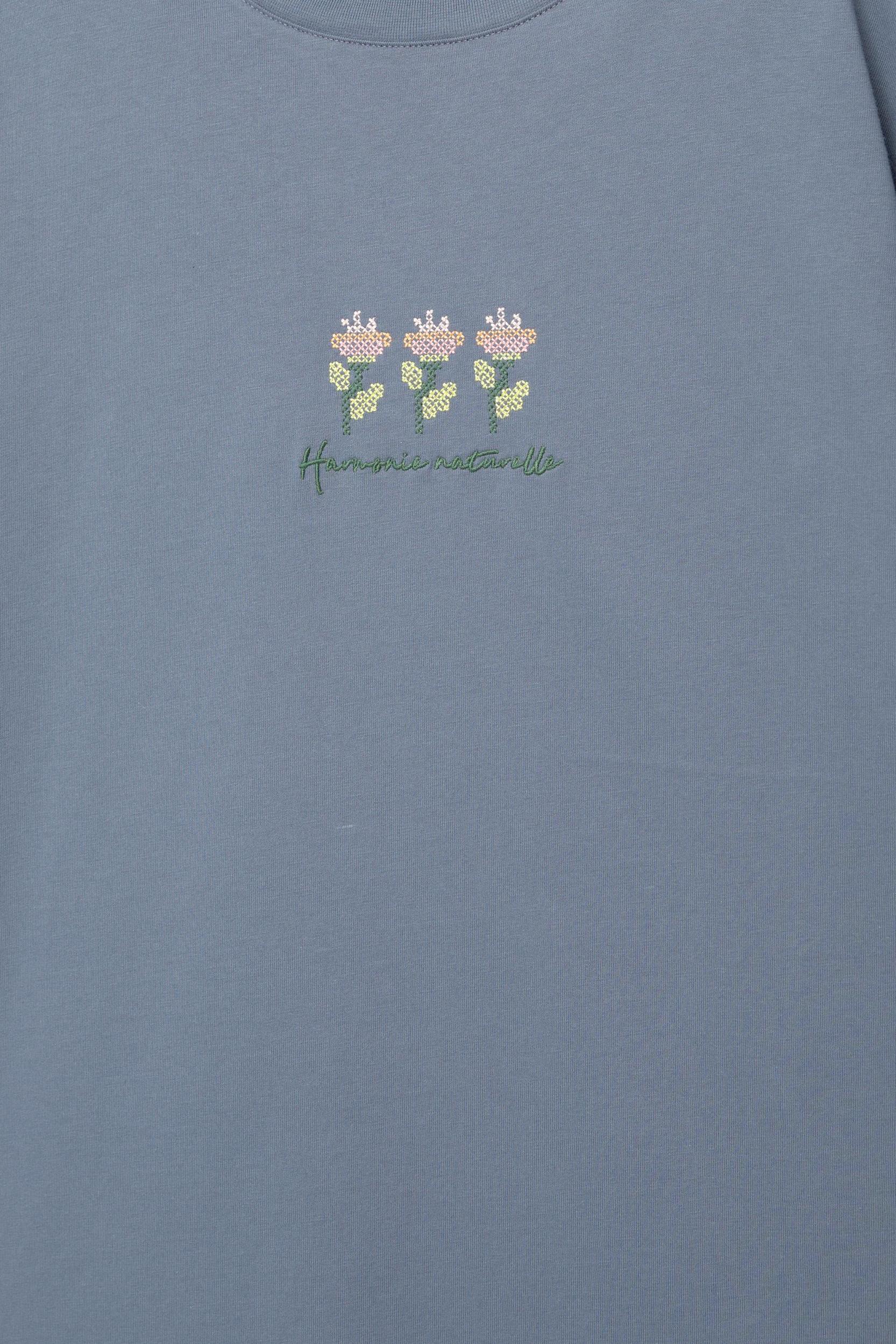 T-shirt with floral embroidery Product Image