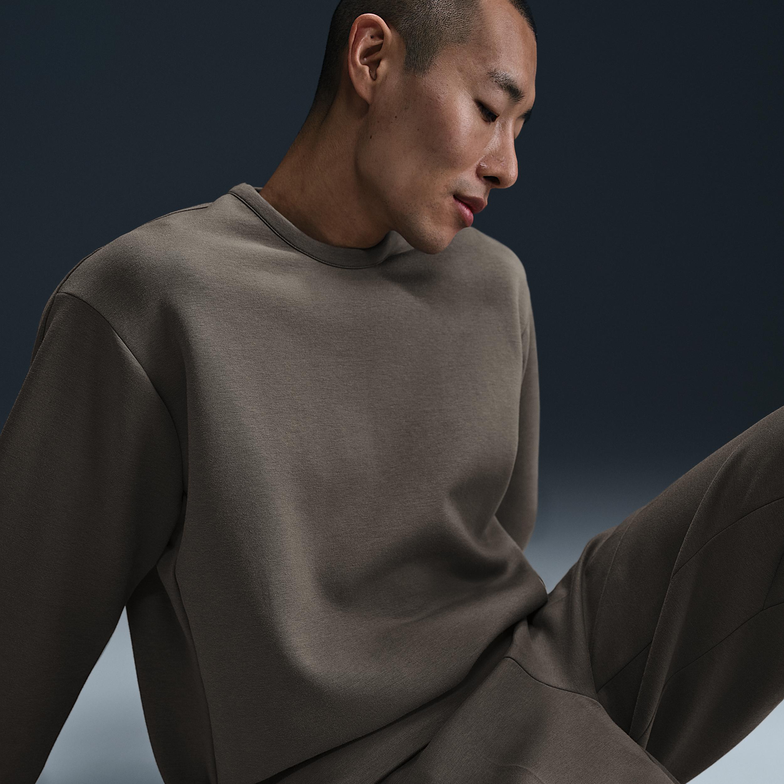 Nike Men's 24.7 ImpossiblySoft Dri-FIT Crew Product Image