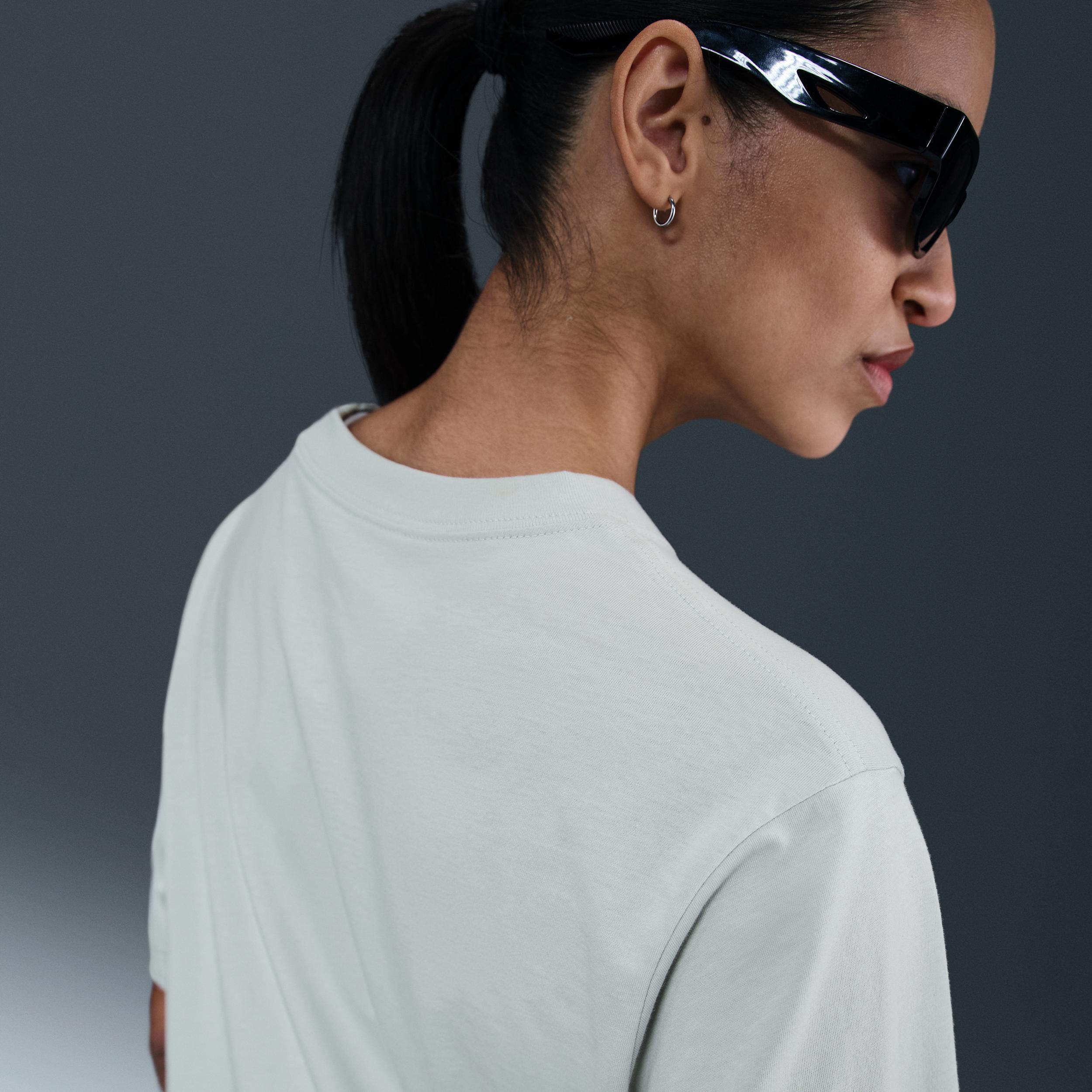 Women's Nike Sportswear Loose Short-Sleeve T-Shirt Product Image