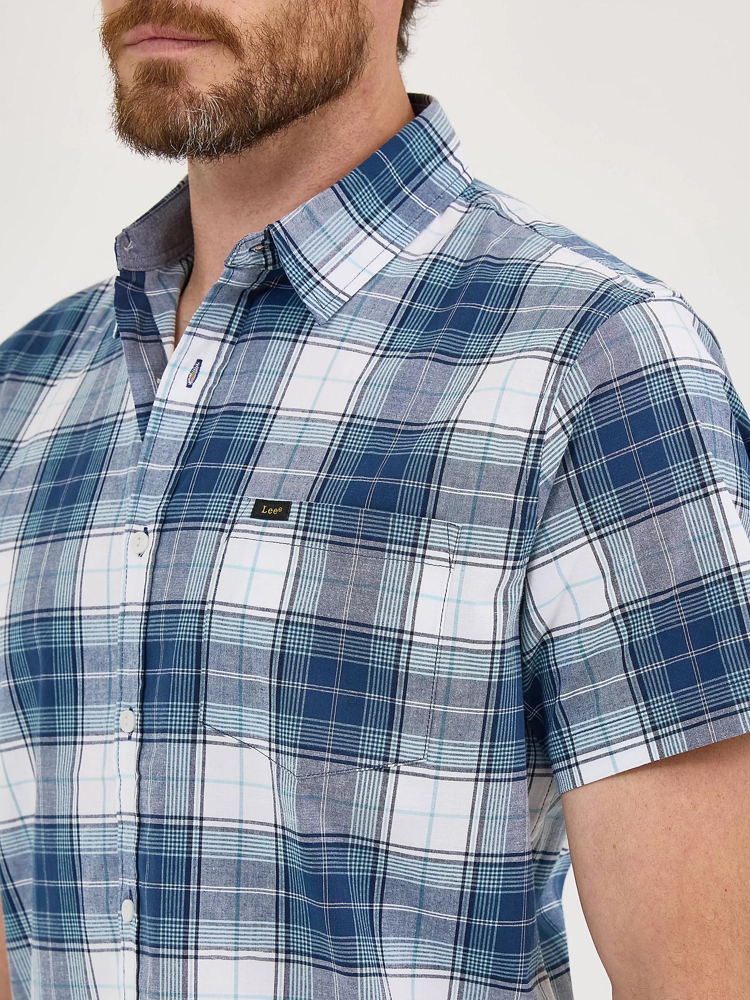 Men's One Pocket Plaid Button Down Shirt | Men's Tops & Tees | Lee® Product Image