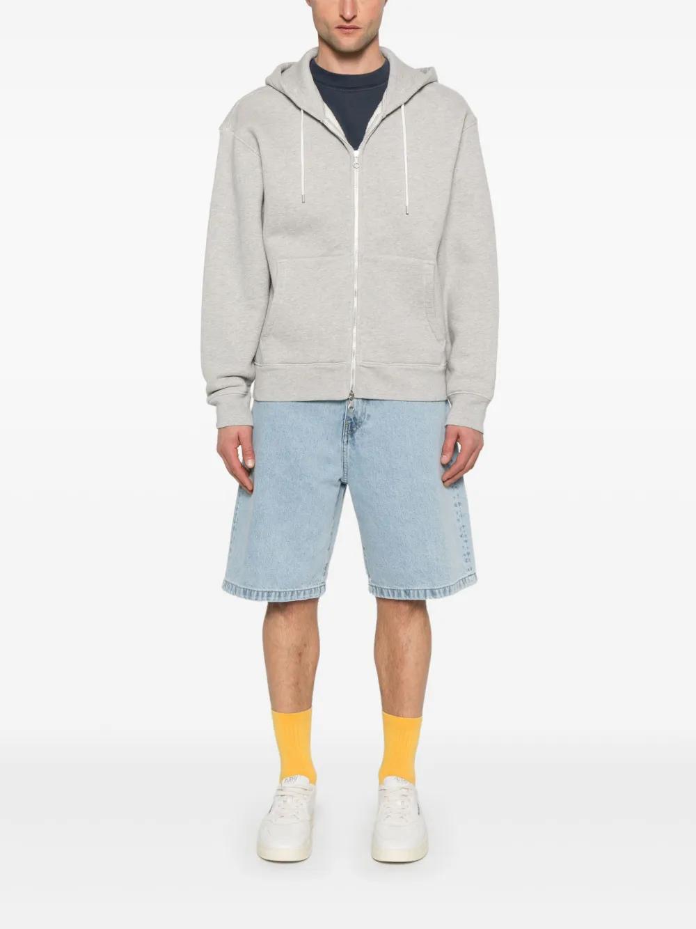 logo-detail denim shorts Product Image