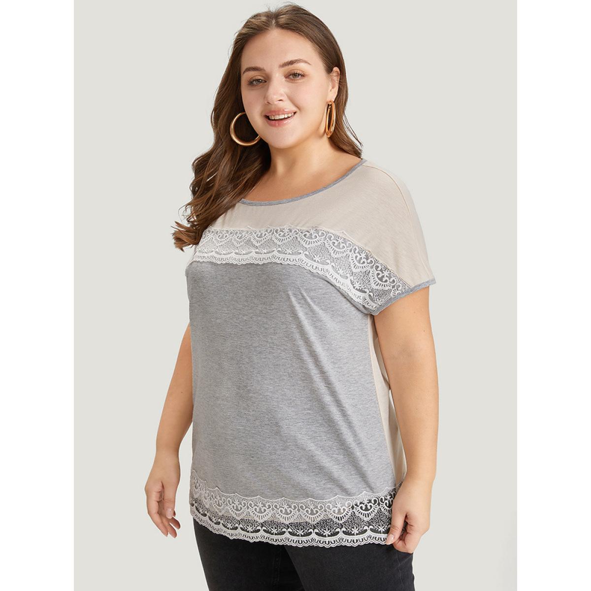 Plus Size Lace Panel Contrast Batwing Sleeve T-shirt Gray Women Elegant Contrast Plain Round Neck Dailywear T-shirts BloomChic 18-20/2X Product Image