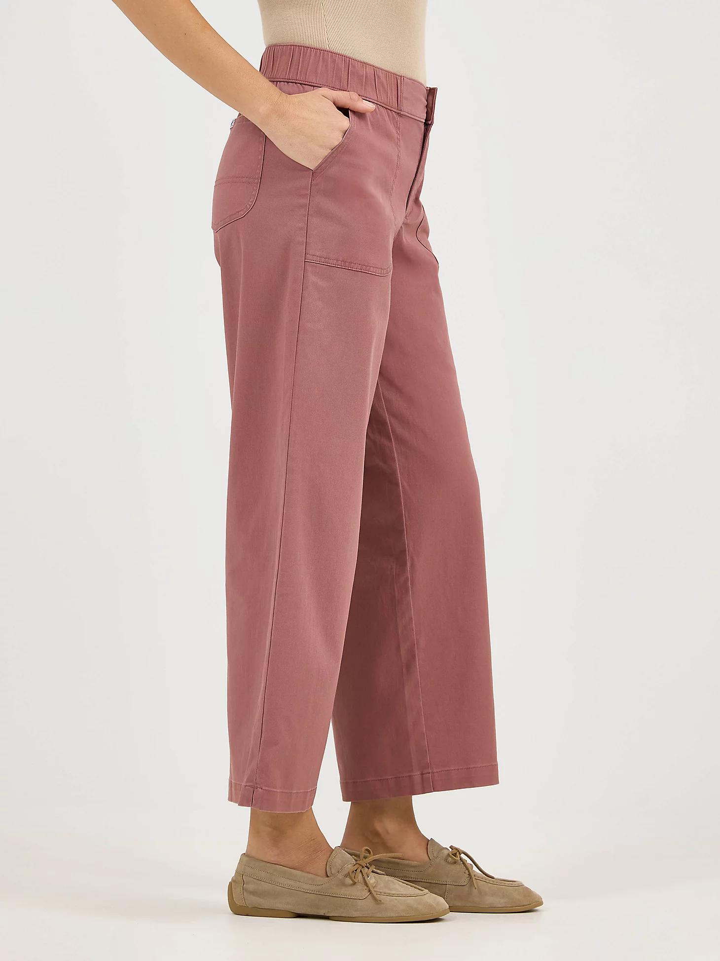 Women's Ultra Lux Comfort Wide Leg Utility Crop Pant | Women's Capris & Crops | Lee® Product Image