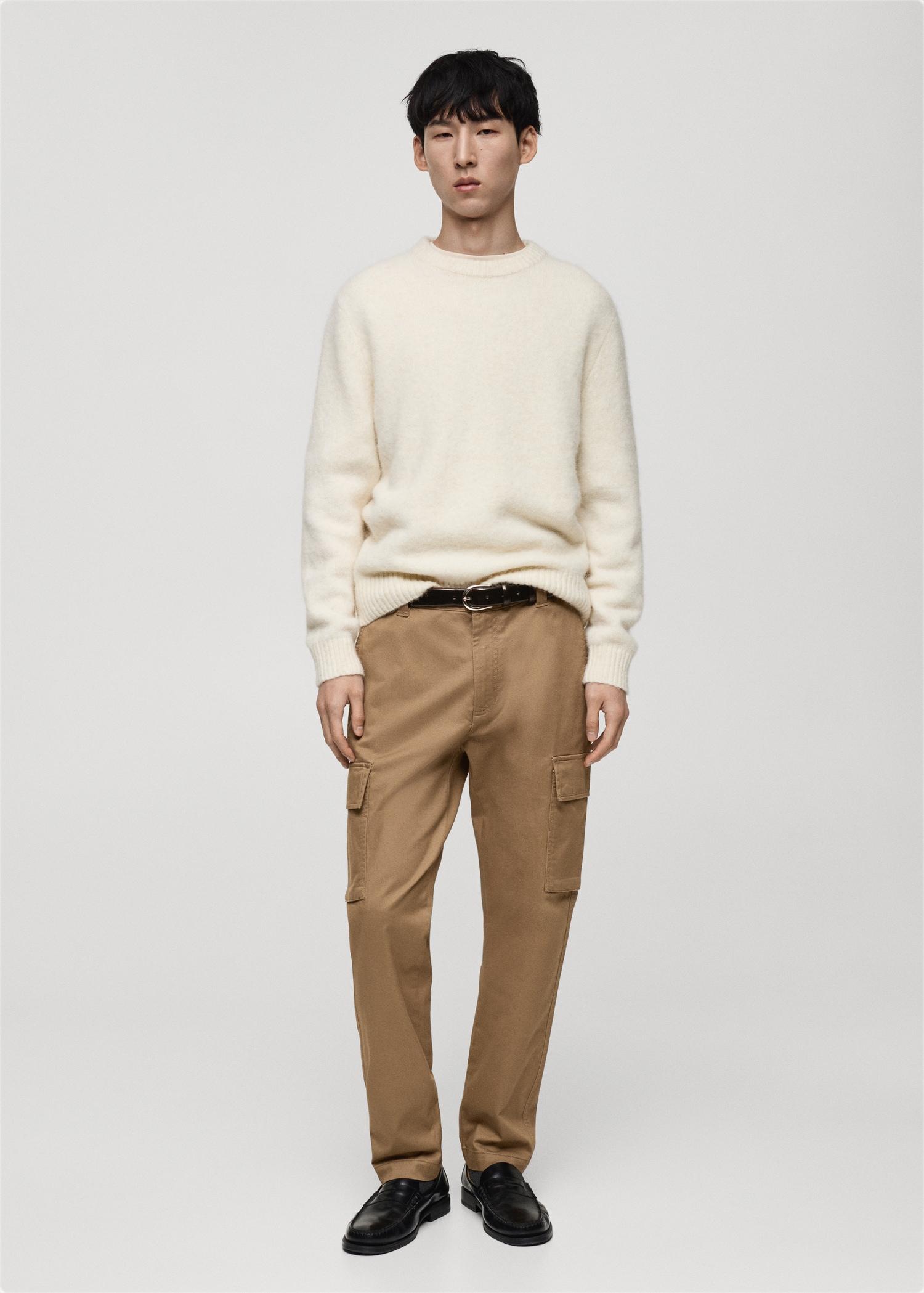 Regular-fit cotton cargo pants - Men | MANGO USA Product Image