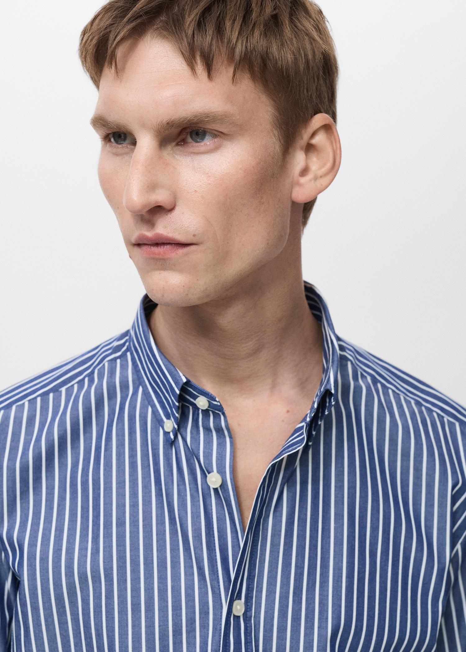 Regular-fit 100% cotton shirt - Men | MANGO USA Product Image