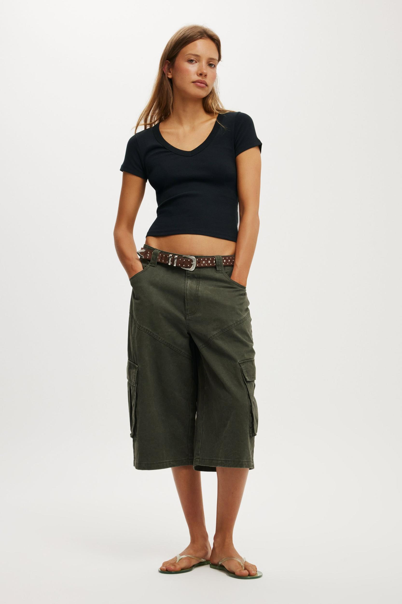 Goldie Rib V Neck Short Sleeve Product Image