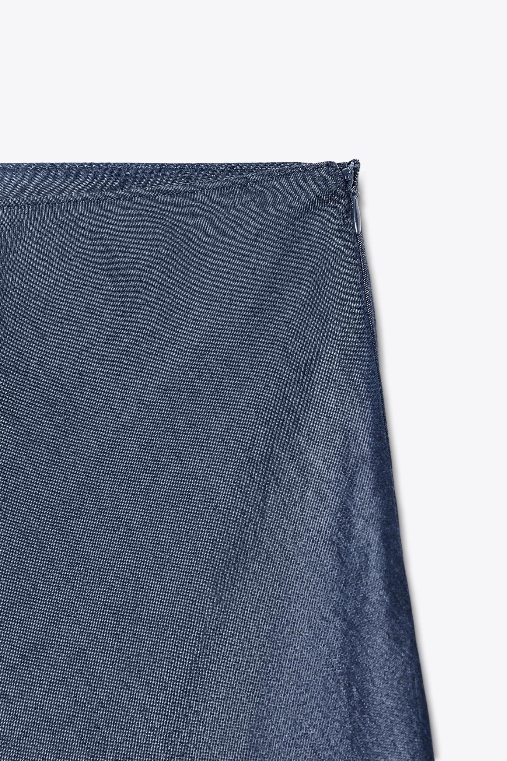 FLOWY MIDI SKIRT Product Image