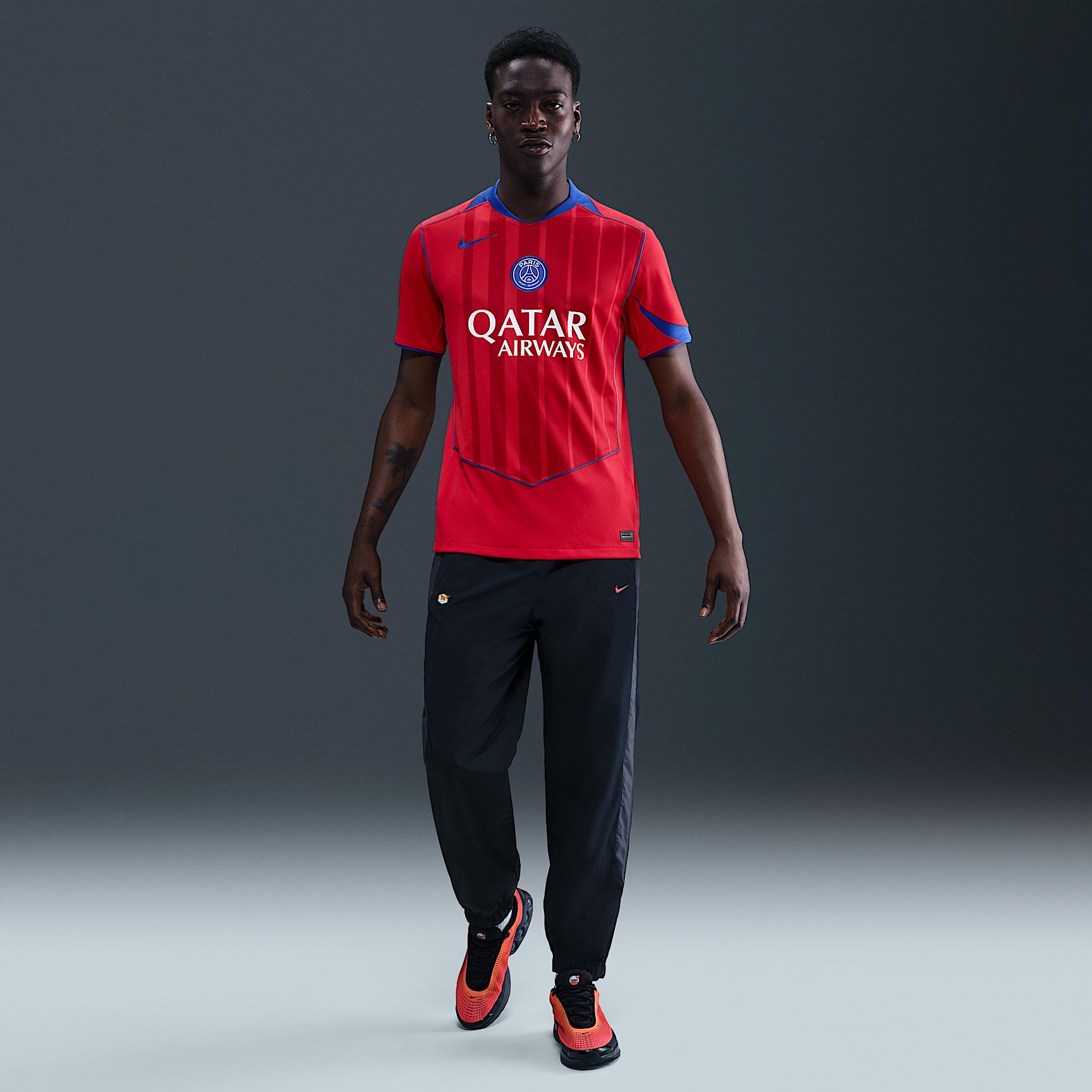 Paris Saint-Germain 2025/26 Stadium Third Nike Men's Dri-FIT Total 90 Soccer Replica Jersey Product Image