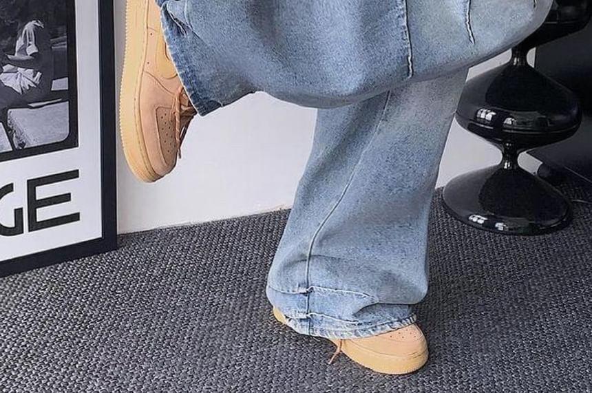 Low-Waist Wide-Leg Jeans Product Image