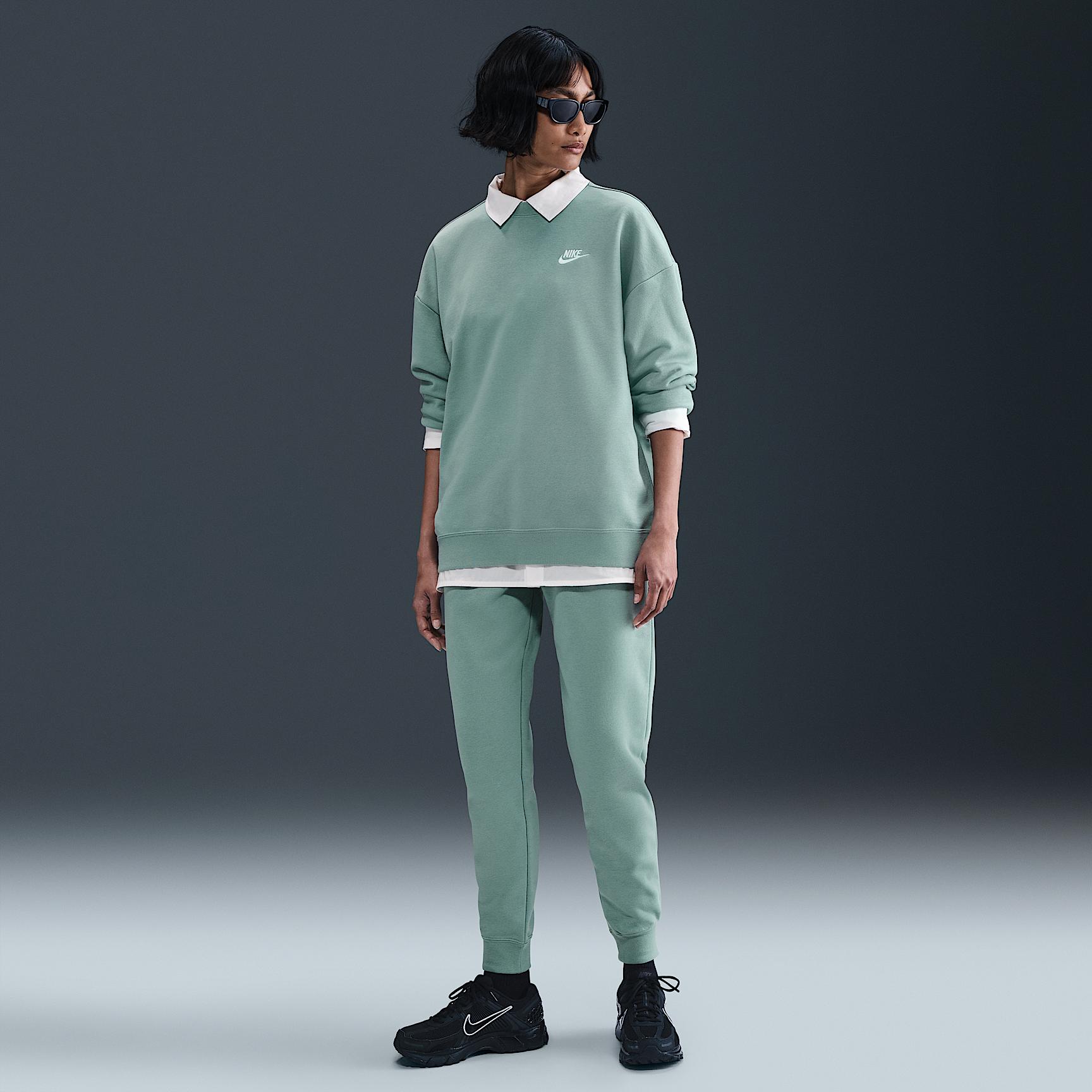 Women's Nike Sportswear Club Fleece Loose Crew-Neck Sweatshirt Product Image