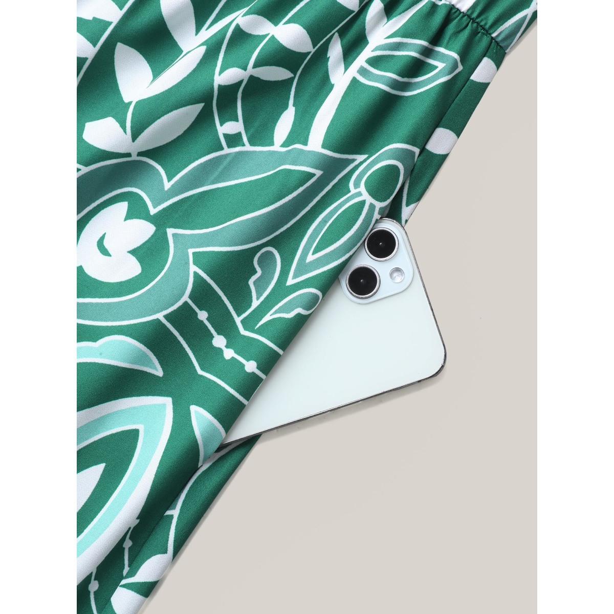 Plus Size Leafy Print Puff Sleeve Pockets Midi Dress Emerald Women Heart neckline Elbow-length sleeve Curvy BloomChic 28/5X Product Image