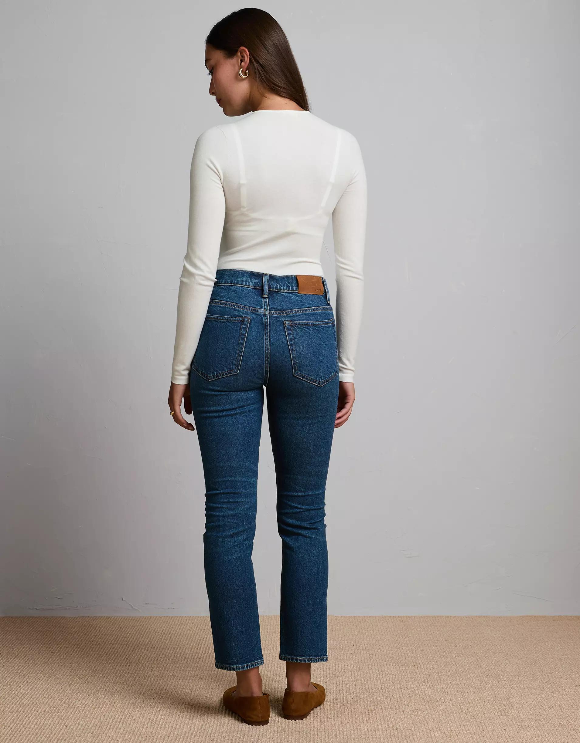 AE77 Premium Straight Crop Jean Product Image