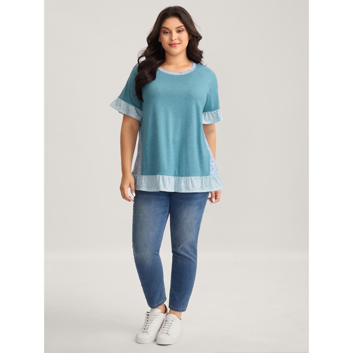 Plus Size Leopard Print Color Contrast T-Shirt Cerulean Women Contrast Round Neck Everyday-Casual T-shirts BloomChic 10/M Product Image