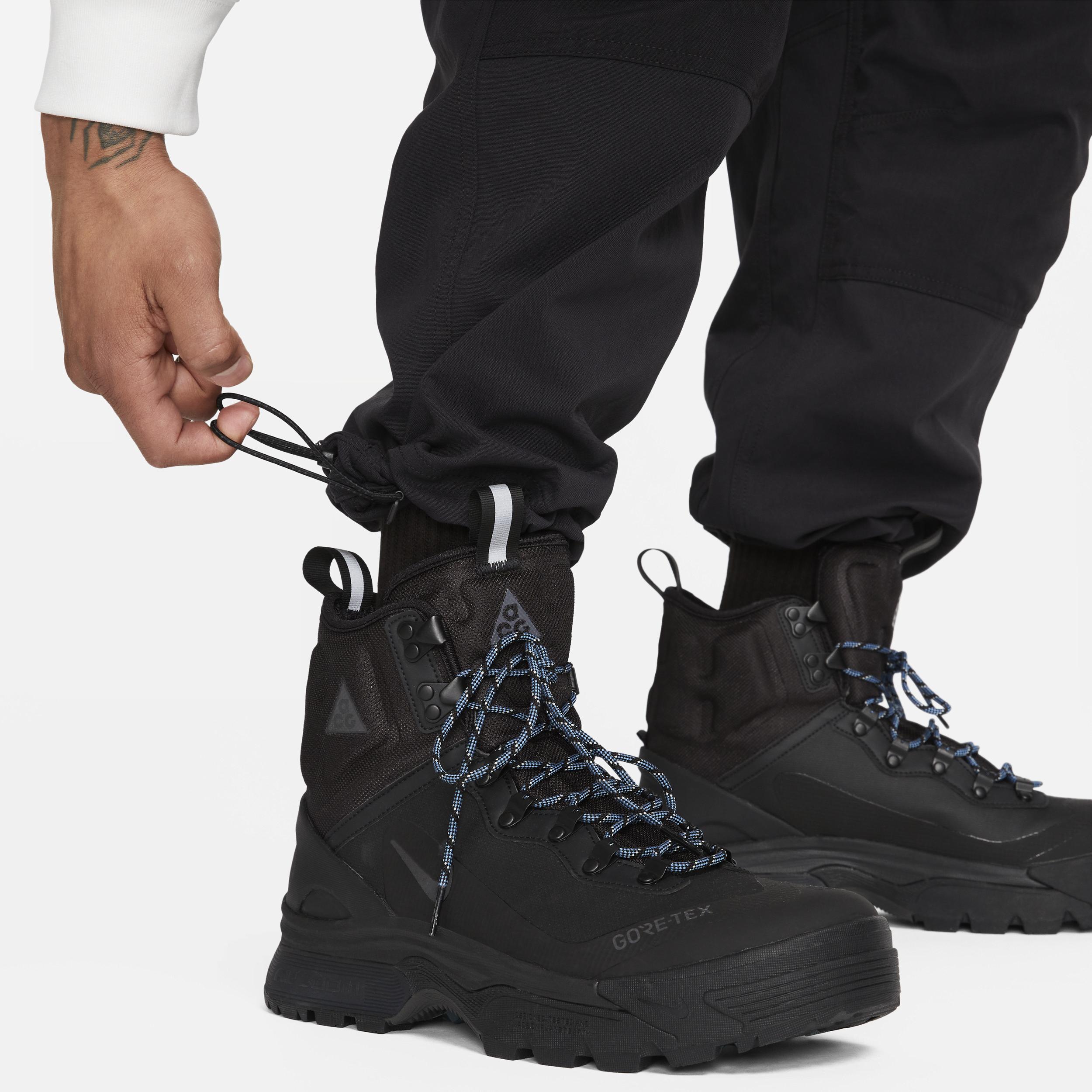Mens Nike ACG Smith Summit Cargo Pants | FN0428-010 Product Image