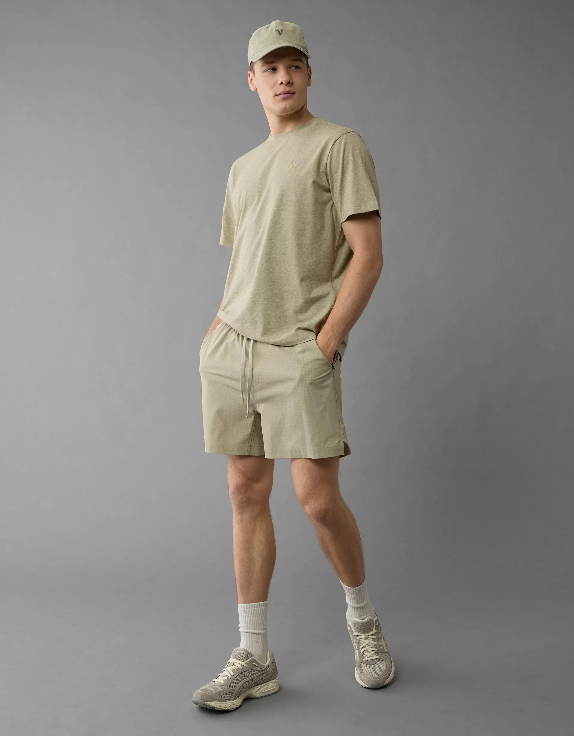 AE 24/7 Club T-Shirt Product Image