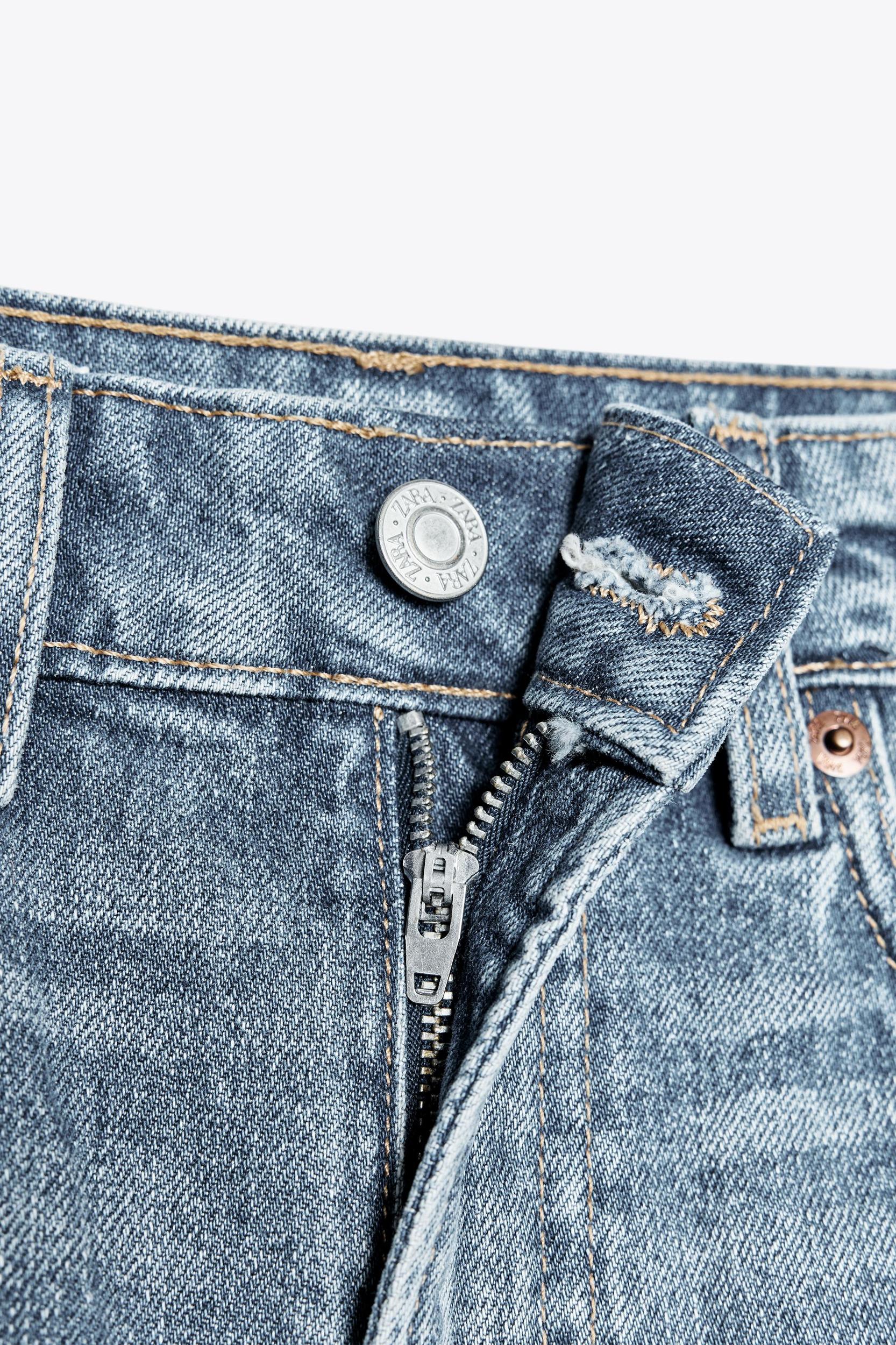 HIGH-WAISTED MOM FIT SHORTS Product Image