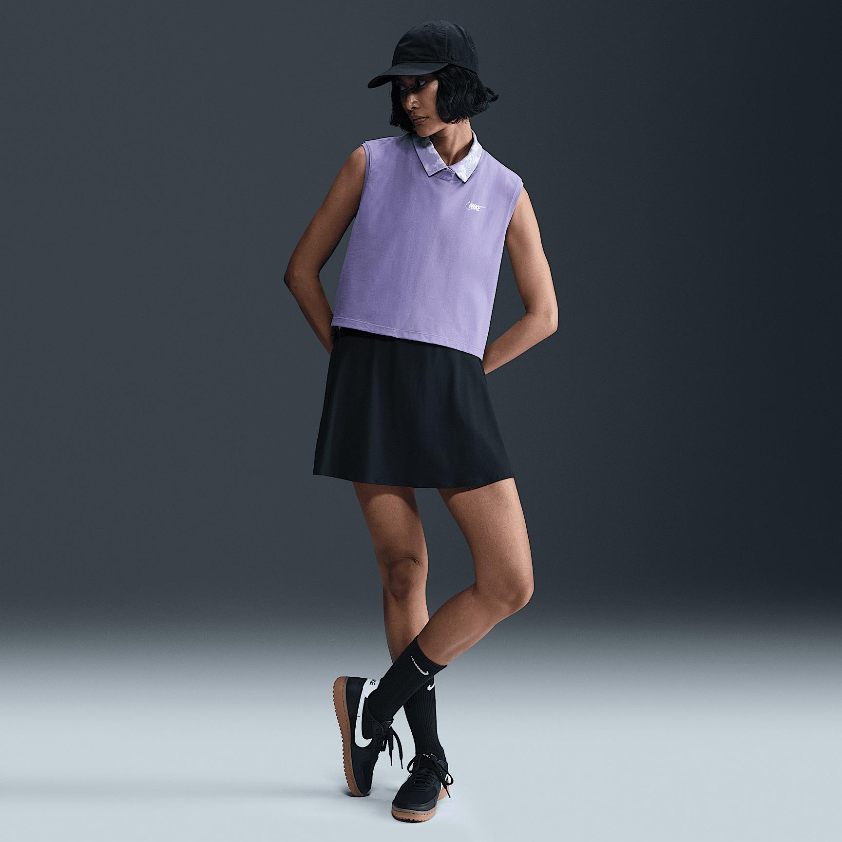 Womens Nike Sportswear Club Sleeveless Cropped Graphic T-Shirt | HF9531-527 Product Image