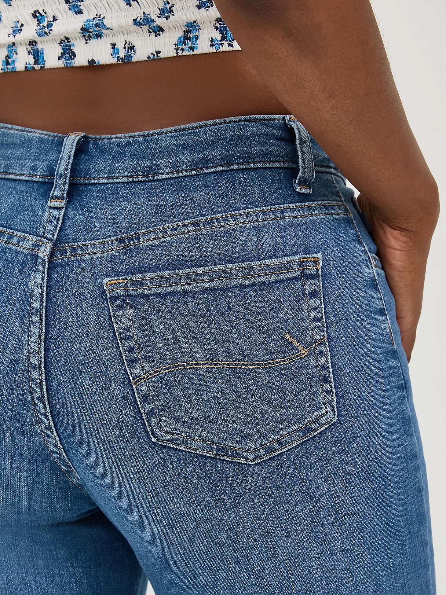 Women's Capris: Relaxed Fit Capri Pants | Denim Pants | Lee® Product Image