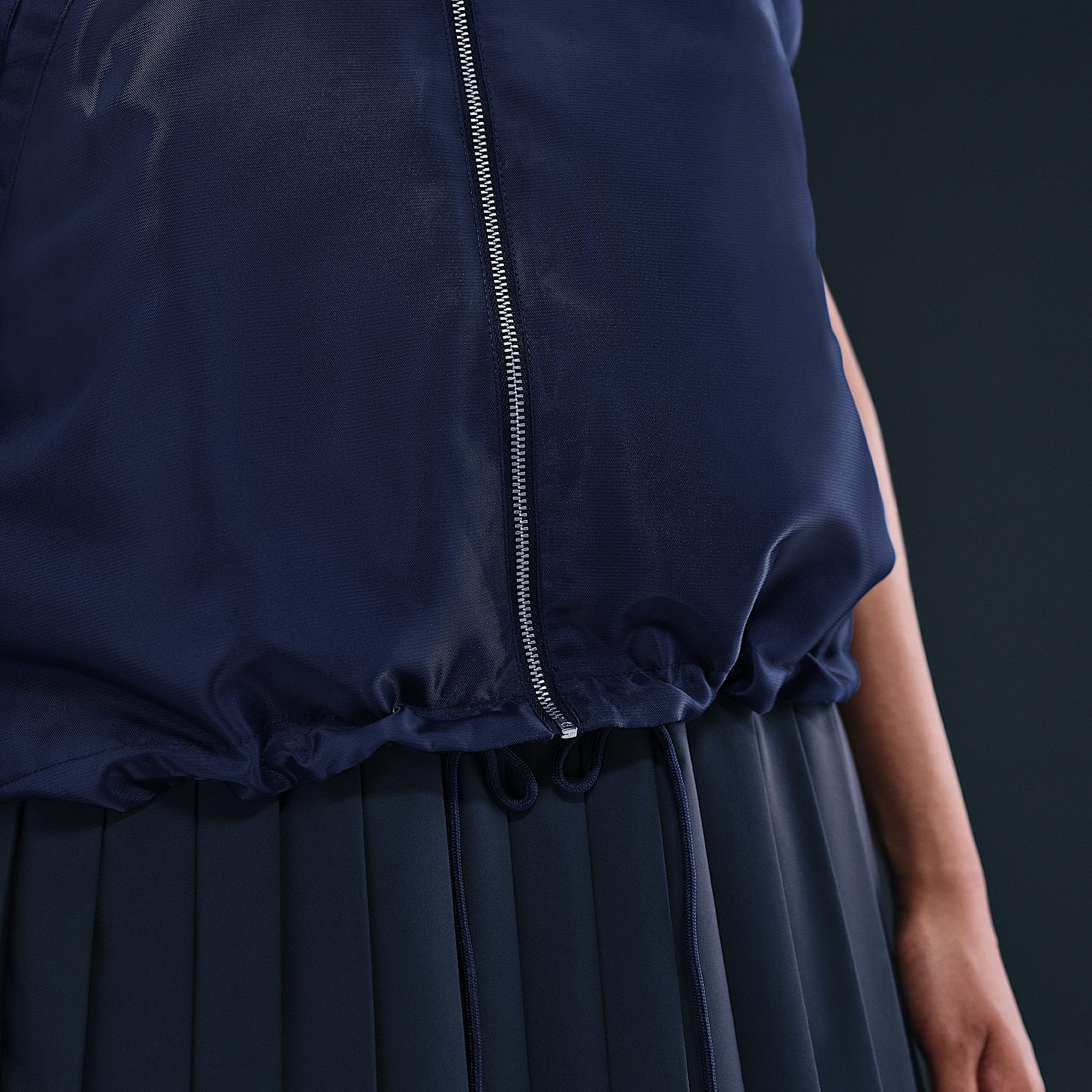 Womens Nike Sportswear Windrunner Shine Vest | HV2472-010 Product Image