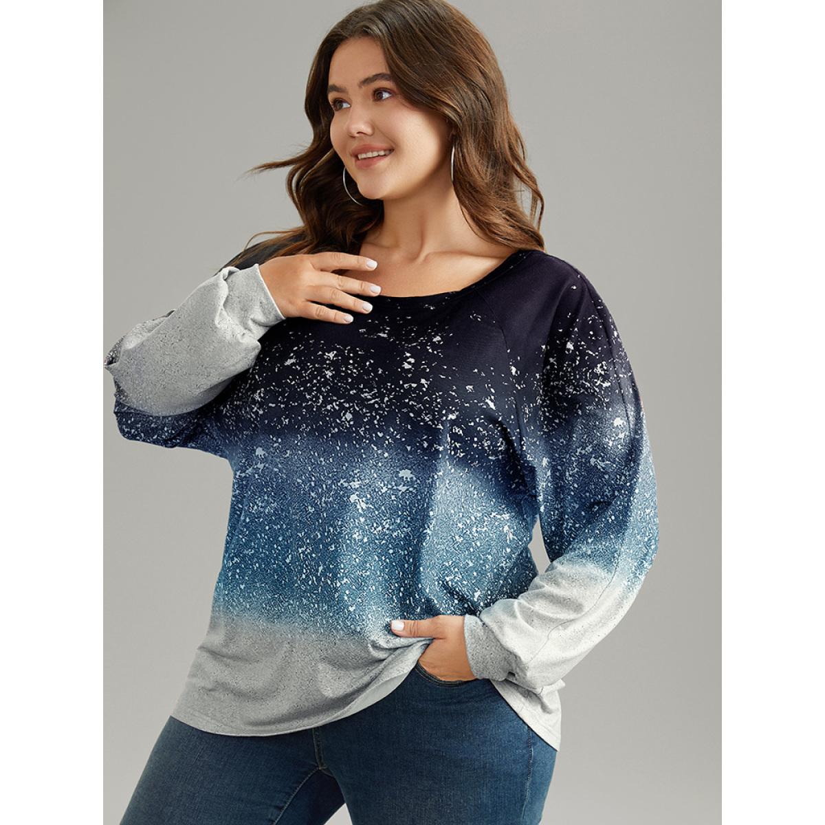 Plus Size Ombre Raglan Sleeve Contrast T-shirt Blue Women Casual Elastic cuffs Colorblock Round Neck Everyday T-shirts BloomChic 22-24/3X Product Image
