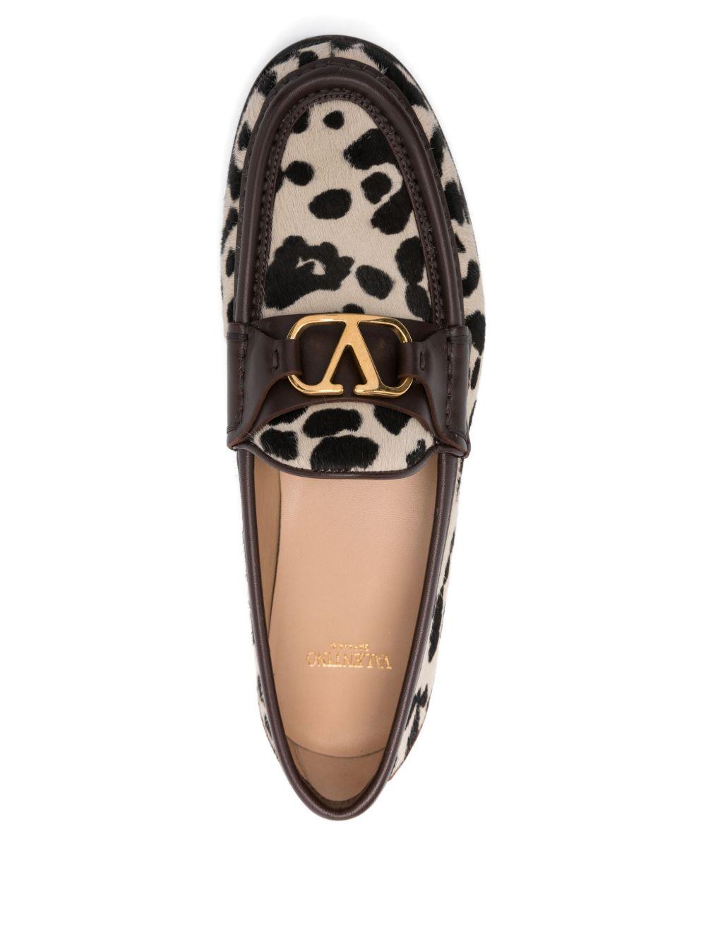 VLogo loafers Product Image