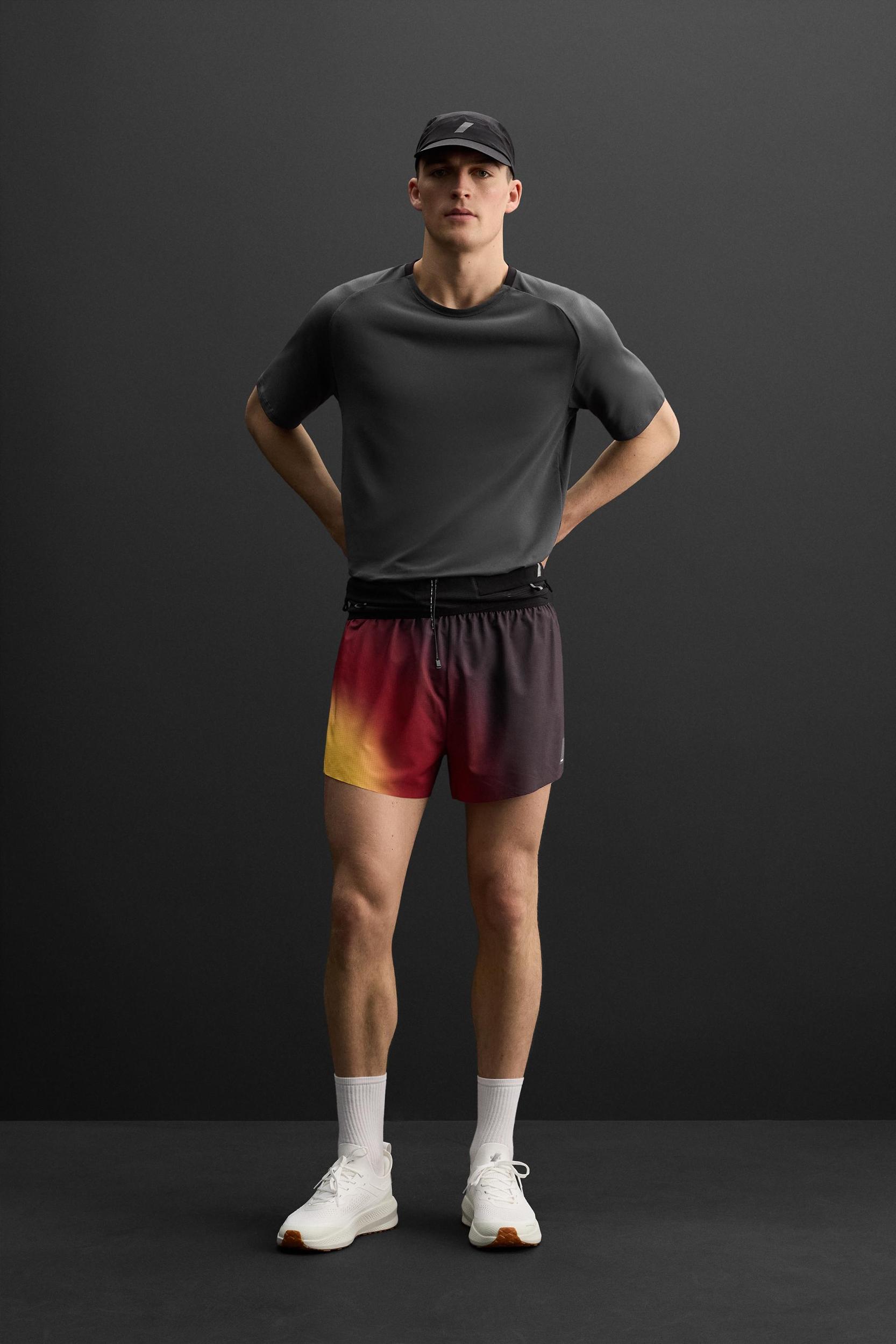 TEXTURED TRAINING T-SHIRT Product Image