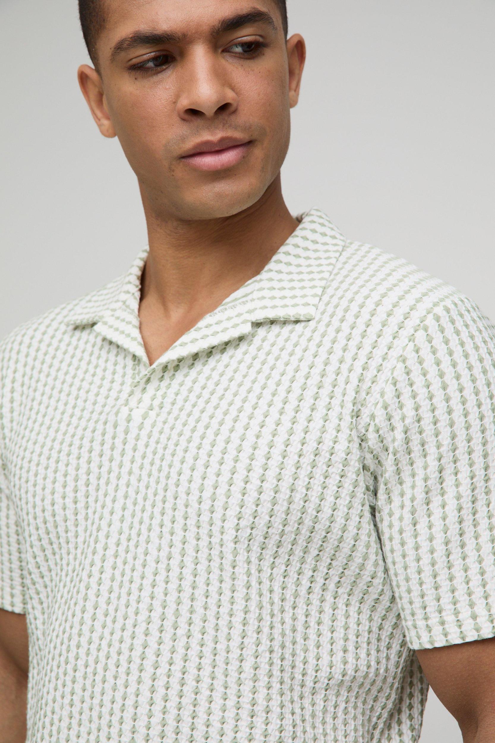 Slim Fit Jacquard Stripe Revere Polo | boohooMAN USA Product Image