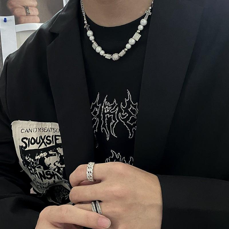 SKULL PEARL NECKLACE Product Image