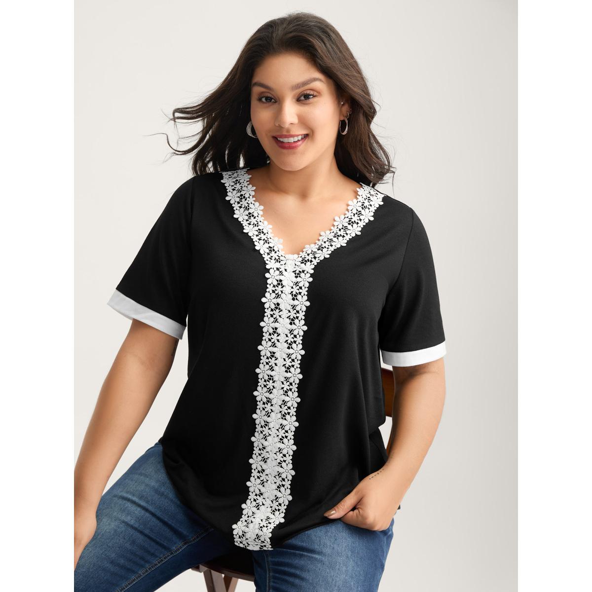 Plus Size Stretchy Floral Lace Color Contrast T-Shirt Black Women Timeless Woven ribbon&lace trim V-neck Elegant T-shirts BloomChic 10/M Product Image