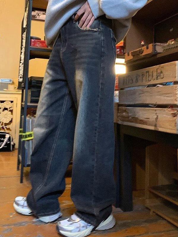 Versatile Wash Boyfriend Jeans Product Image