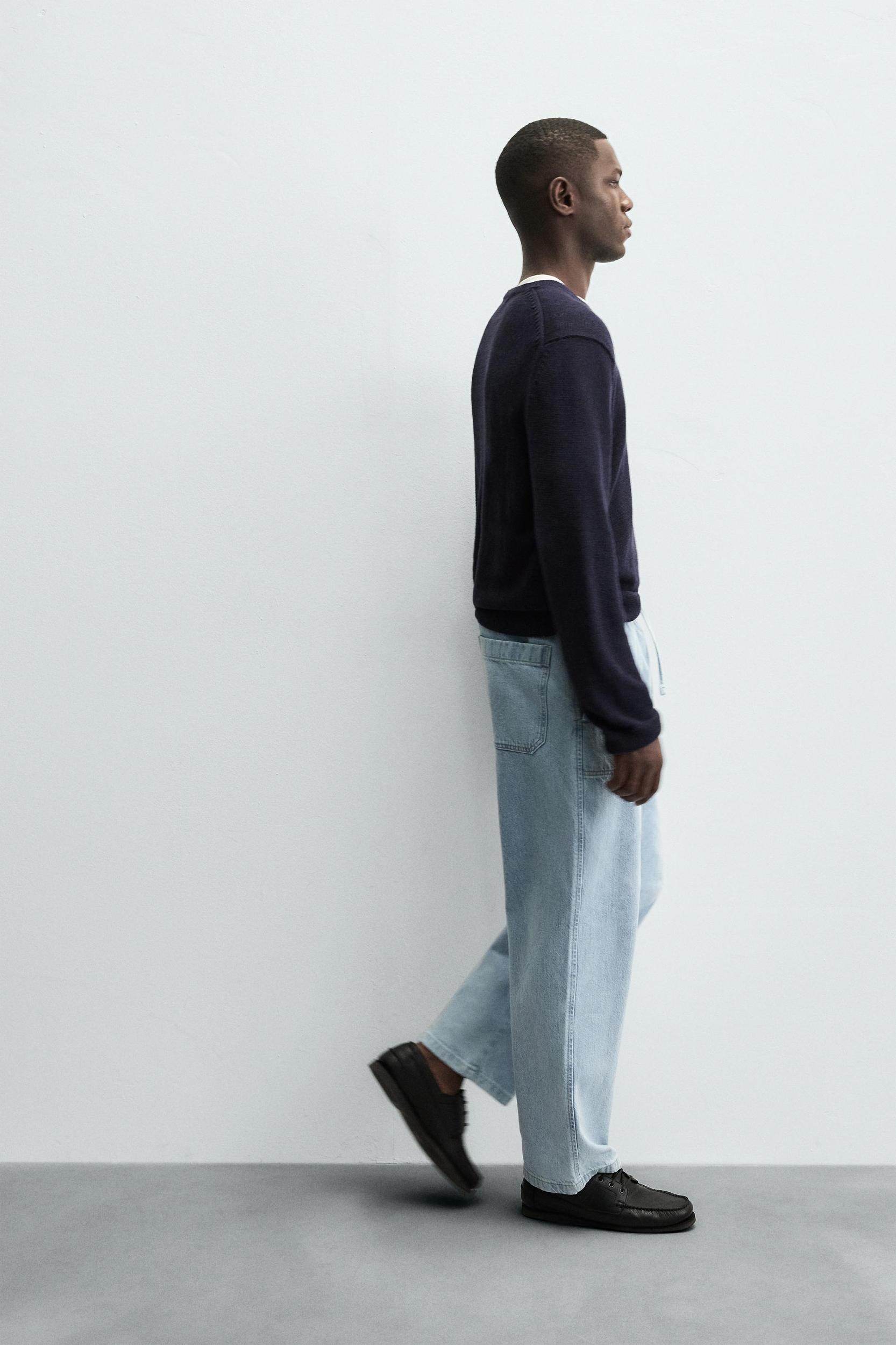 LIGHTWEIGHT JOGGER FIT JEANS Product Image