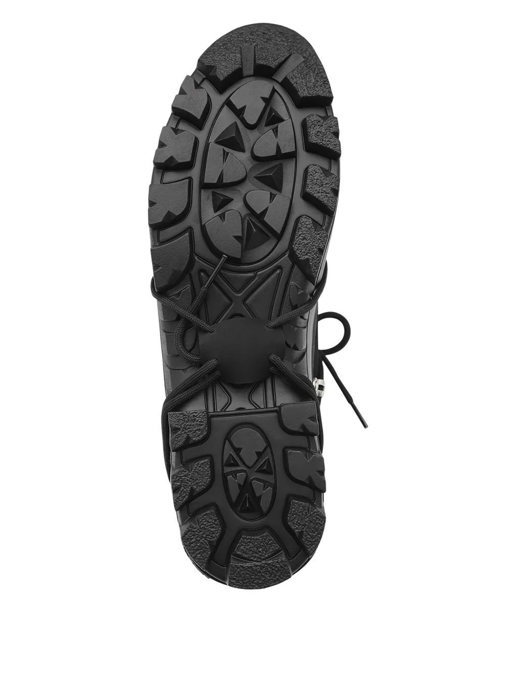 low hiking boots Product Image