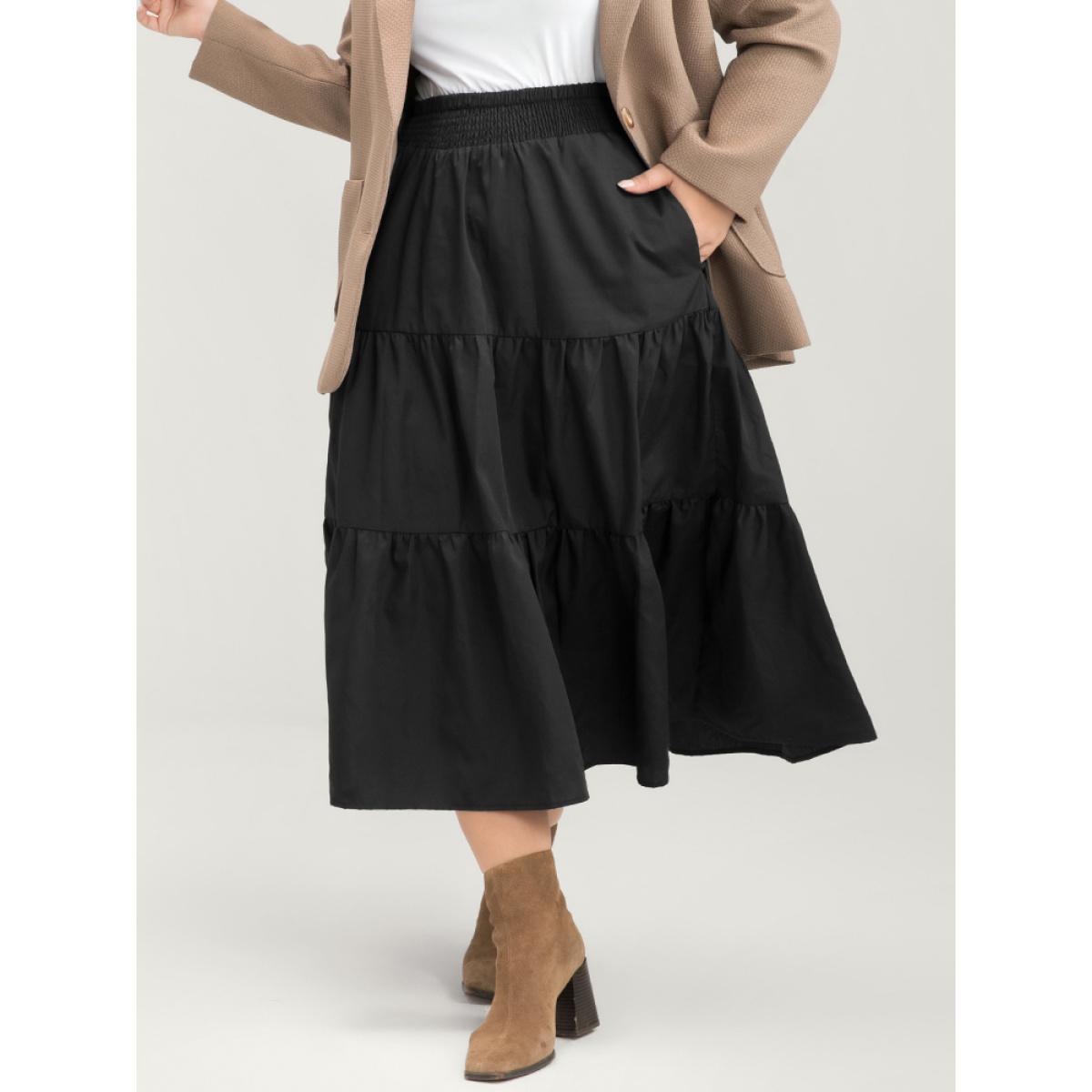 Plus Size Solid Shirred Waist Pocket Ruffle Hem Skirt Women Black Casual Shirred No stretch Pocket Dailywear Skirts BloomChic 12/L Product Image